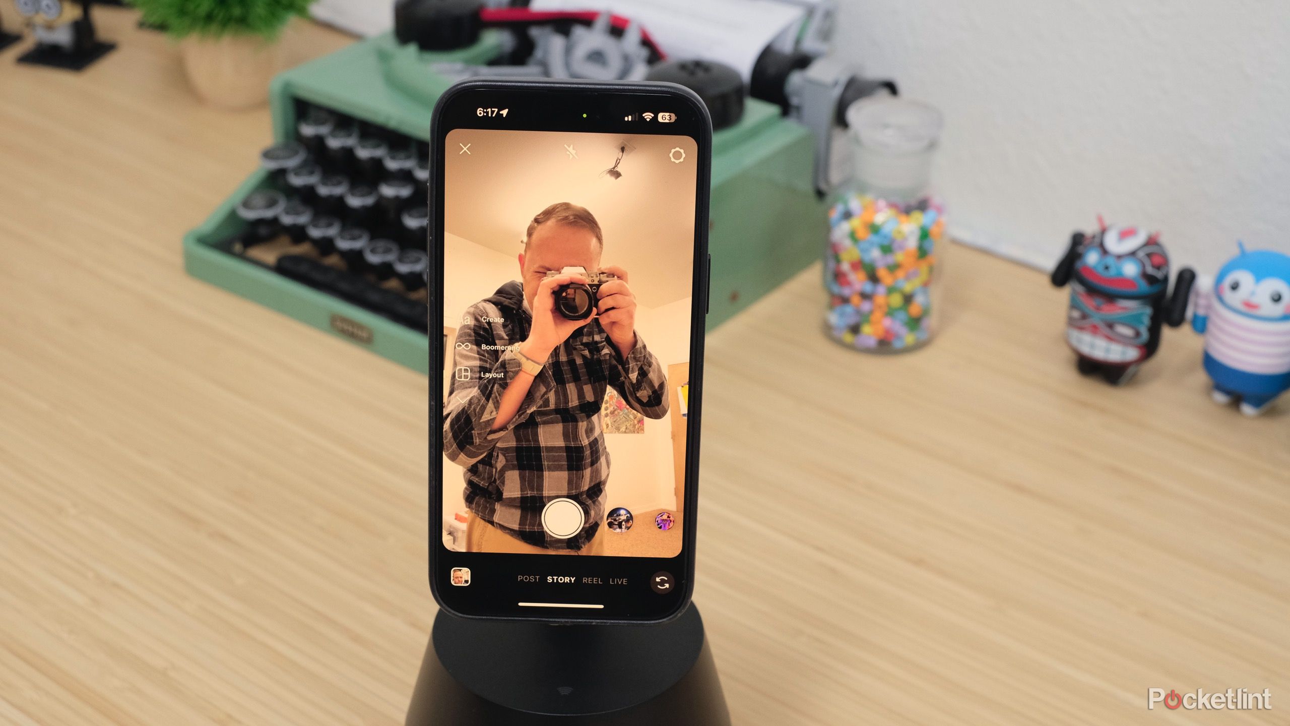 Belkin Auto-Tracking Stand Pro review: Freedom to roam