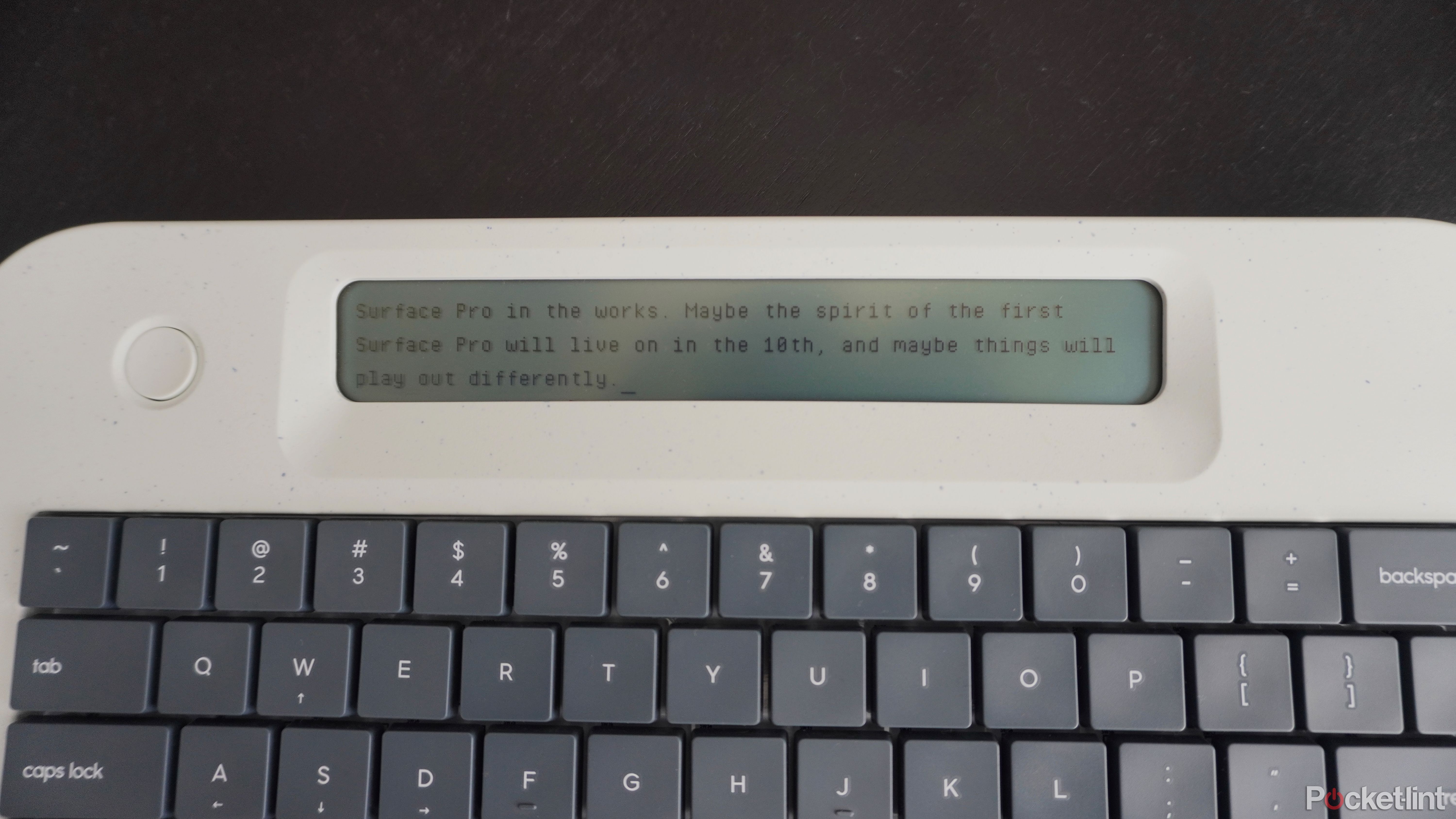 Freewrite Alphaホワイト Freewrite Alpha Review: For People Who Just Want to Get