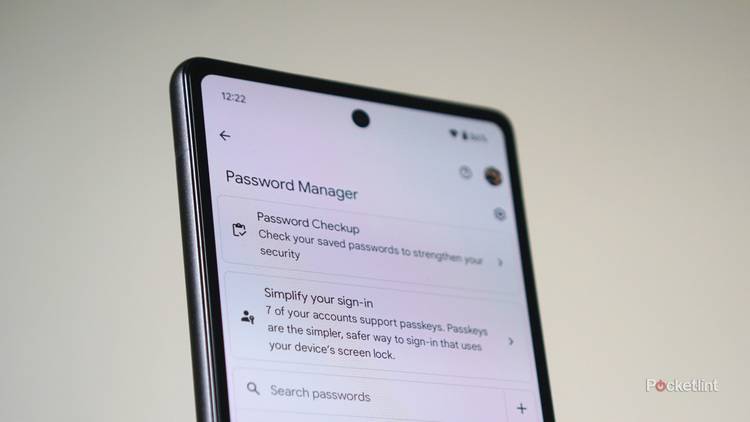 7 pre-installed apps missing on Android