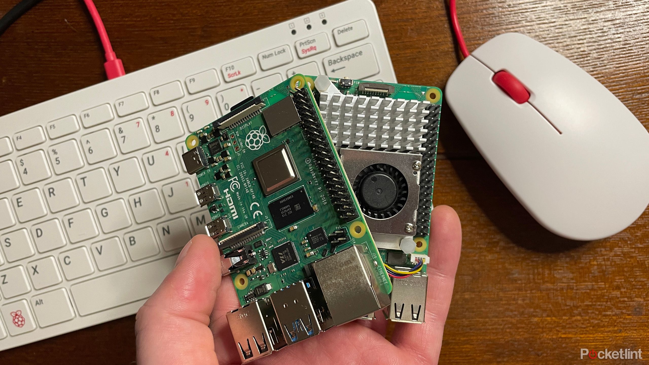 Raspberry Pi 5 vs 4
