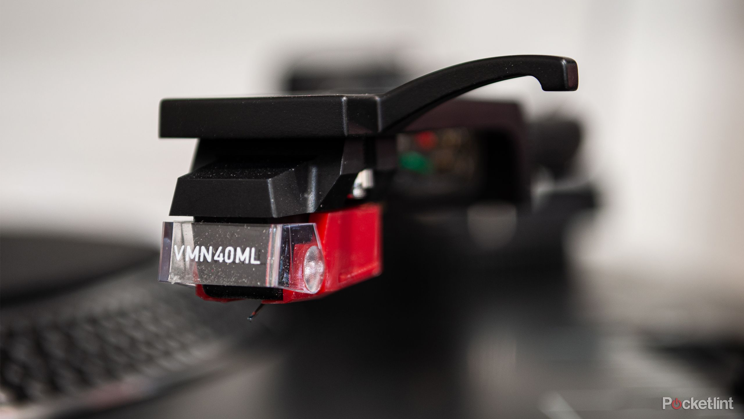 Vinyl Cartridge Closeup-1