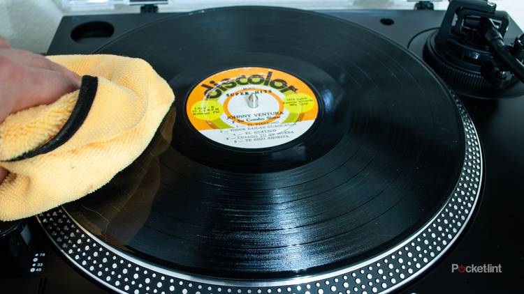 How to properly and safely clean your records