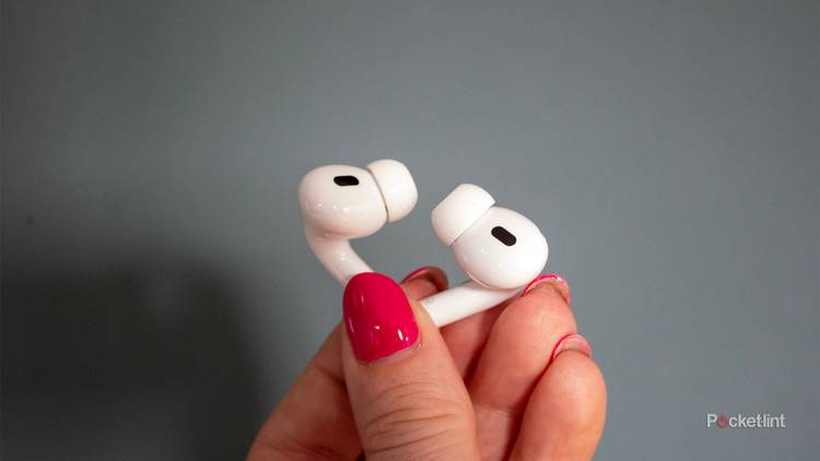 Apple AirPods Pro 2nd Gen USB-C - 23