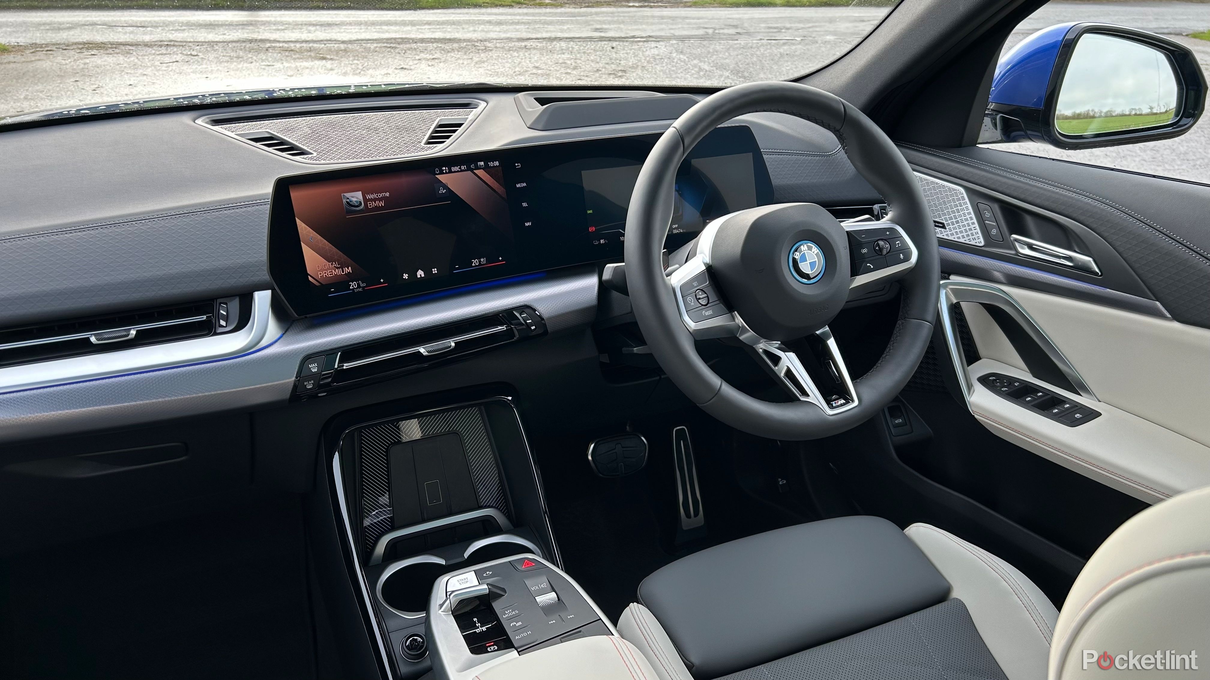 BMW iX2 xDrive30 M Sport