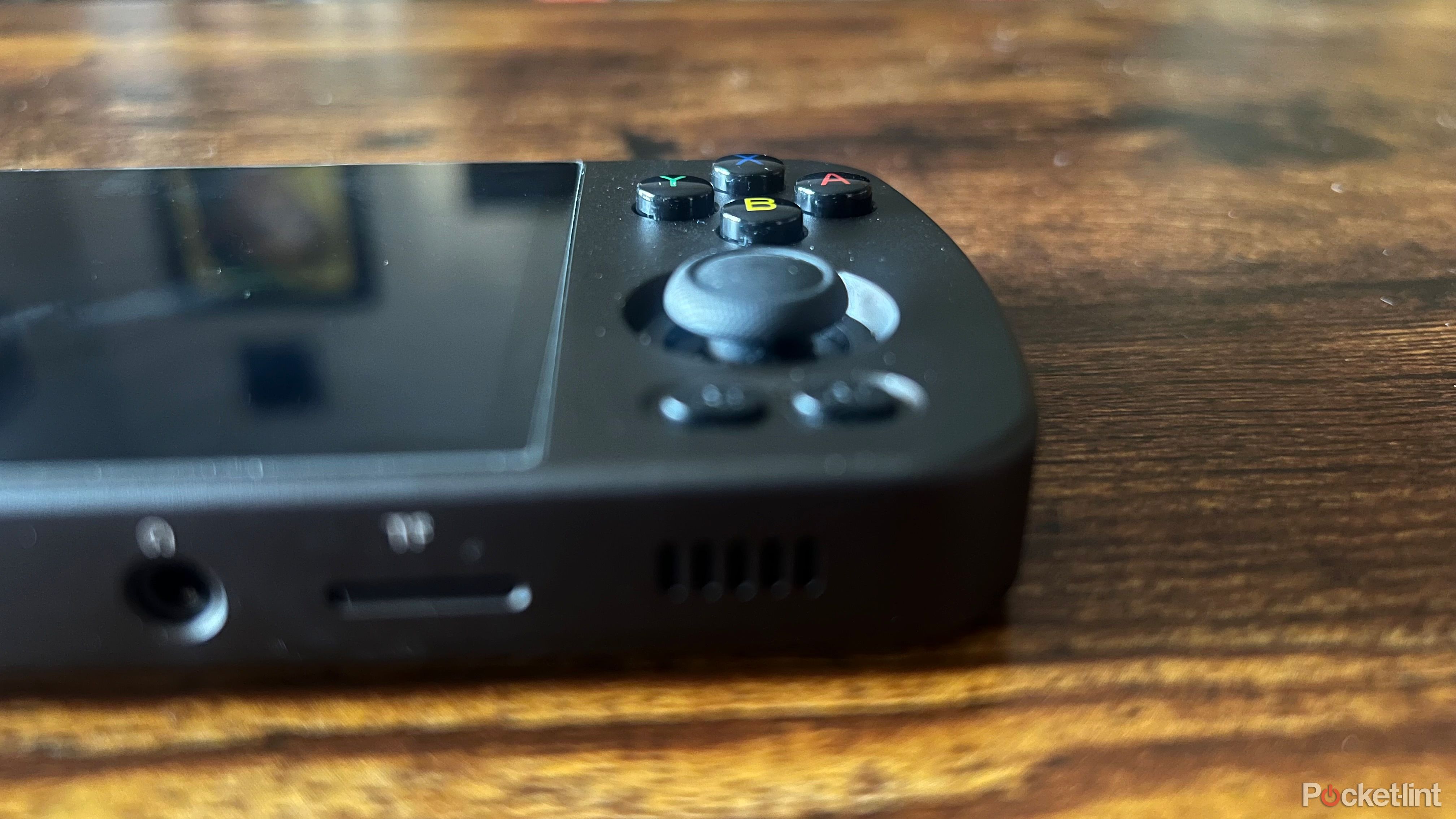 Anbernic RG405M review: Retro emulator, modern hit