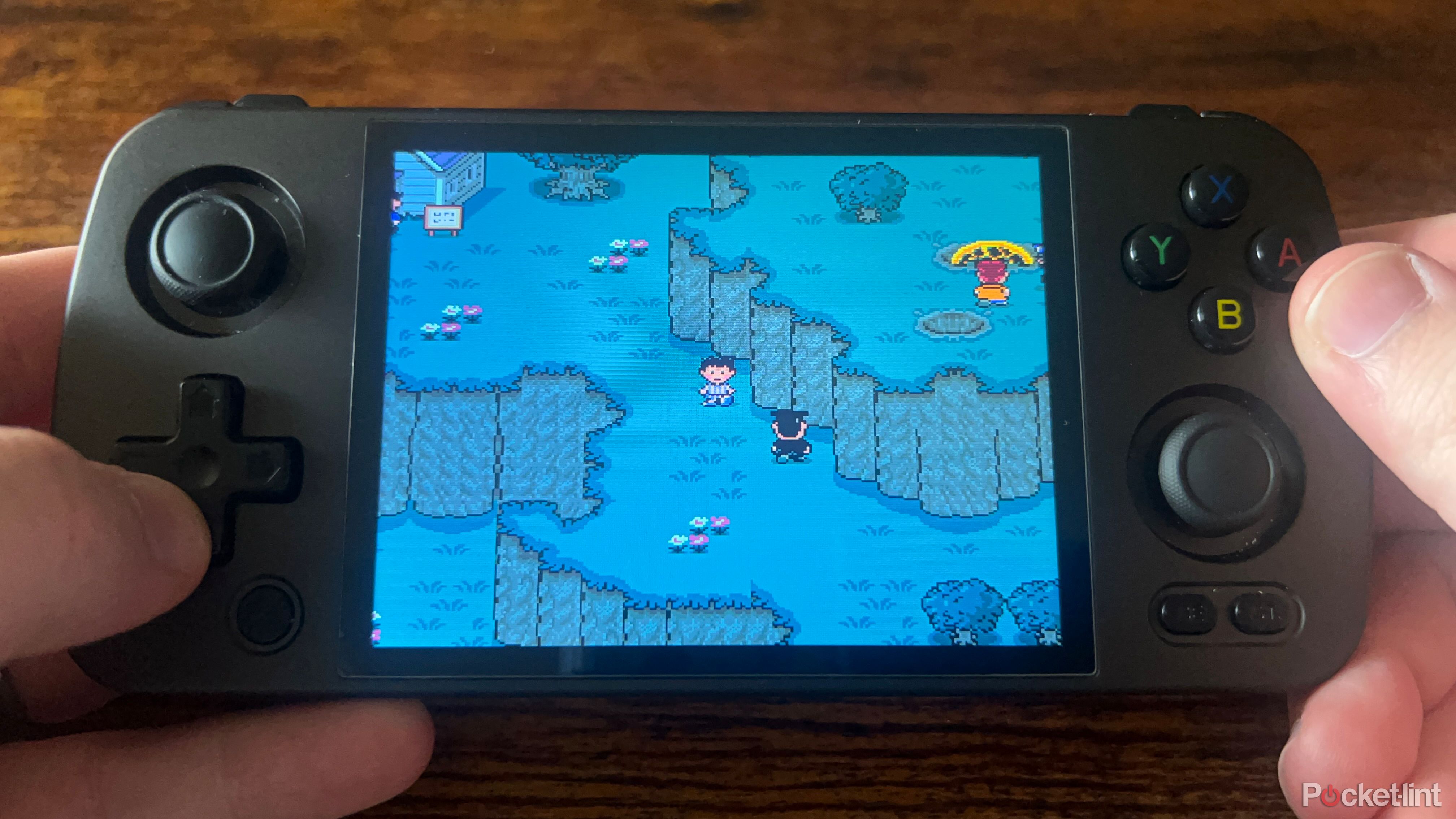 Anbernic RG405M review: Retro emulator, modern hit