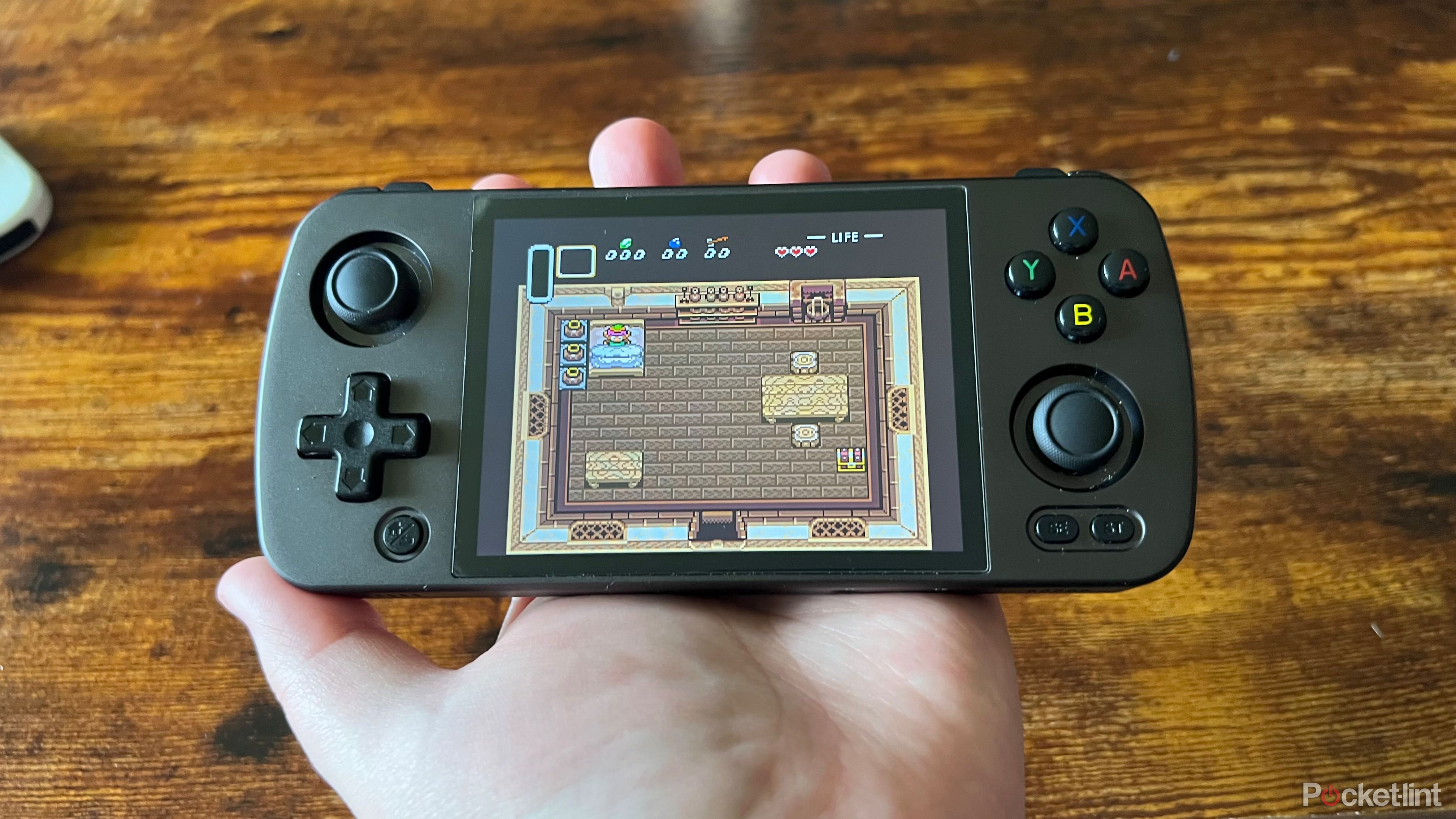 Anbernic RG405M review: Retro emulator, modern hit