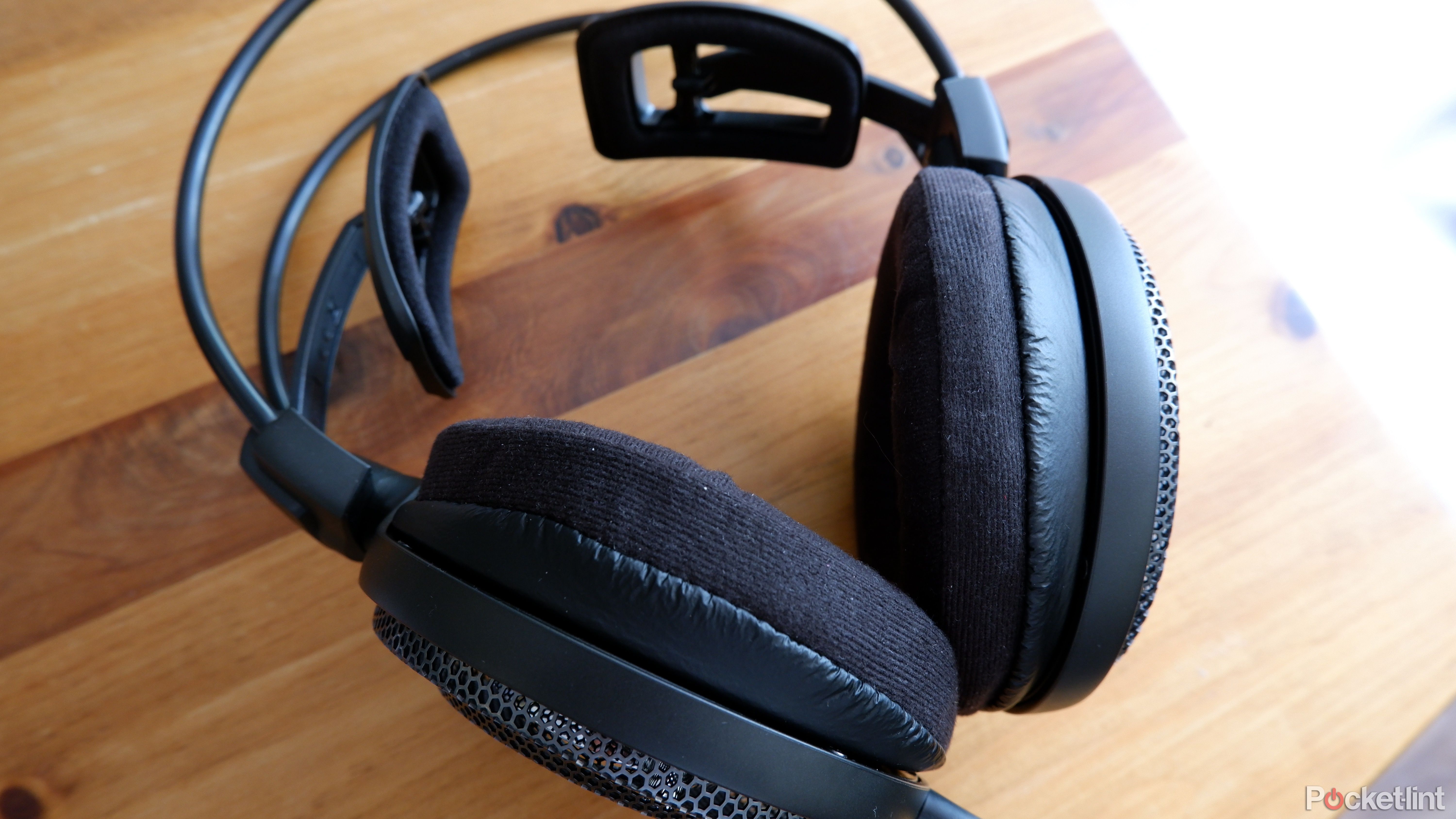 Audio-Technica ATH-AD700X review: Great sound, strange fit
