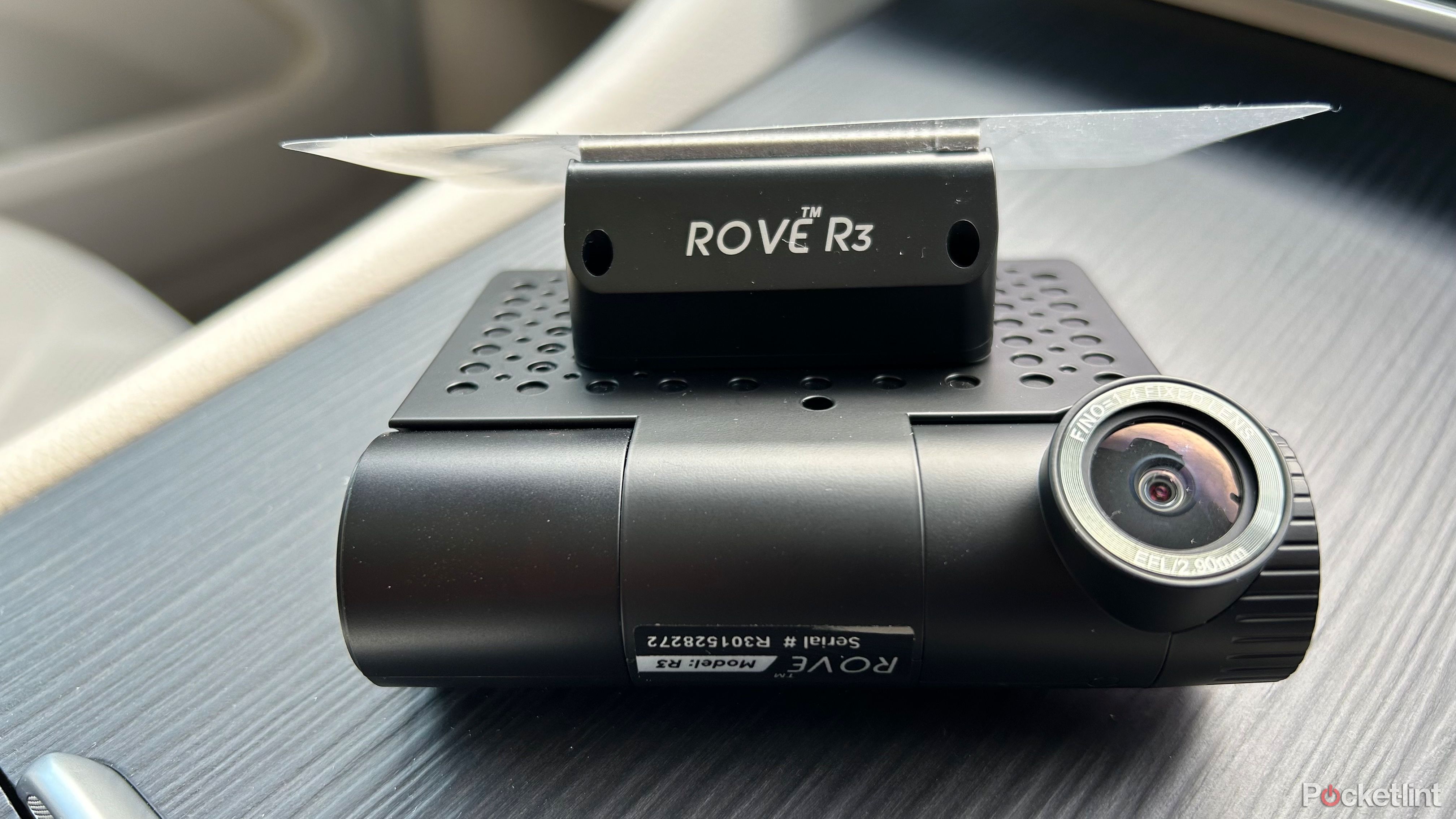 Rove R3 dashcam review: One-stop safety and security