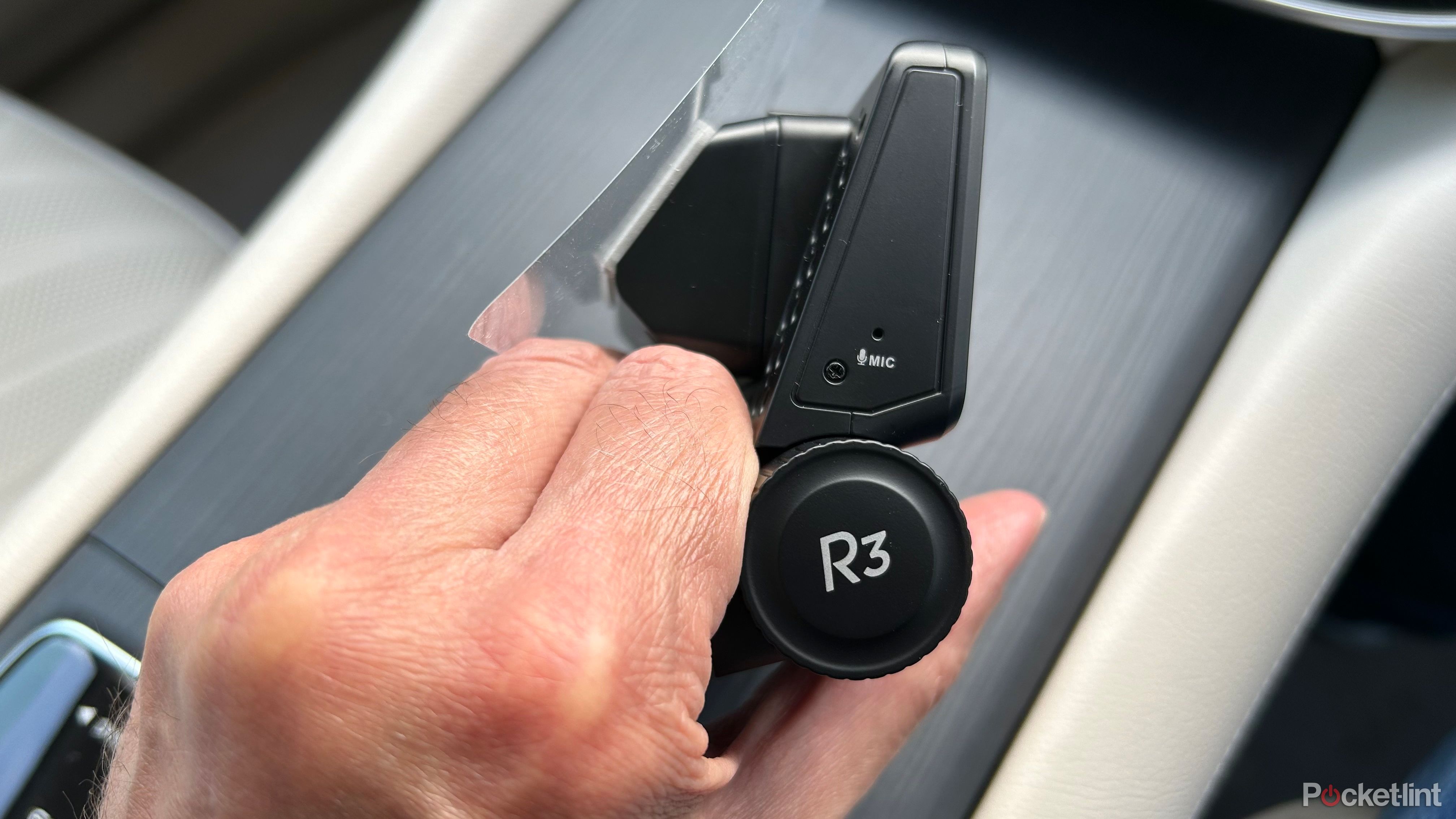 Rove R3 dashcam review: One-stop safety and security