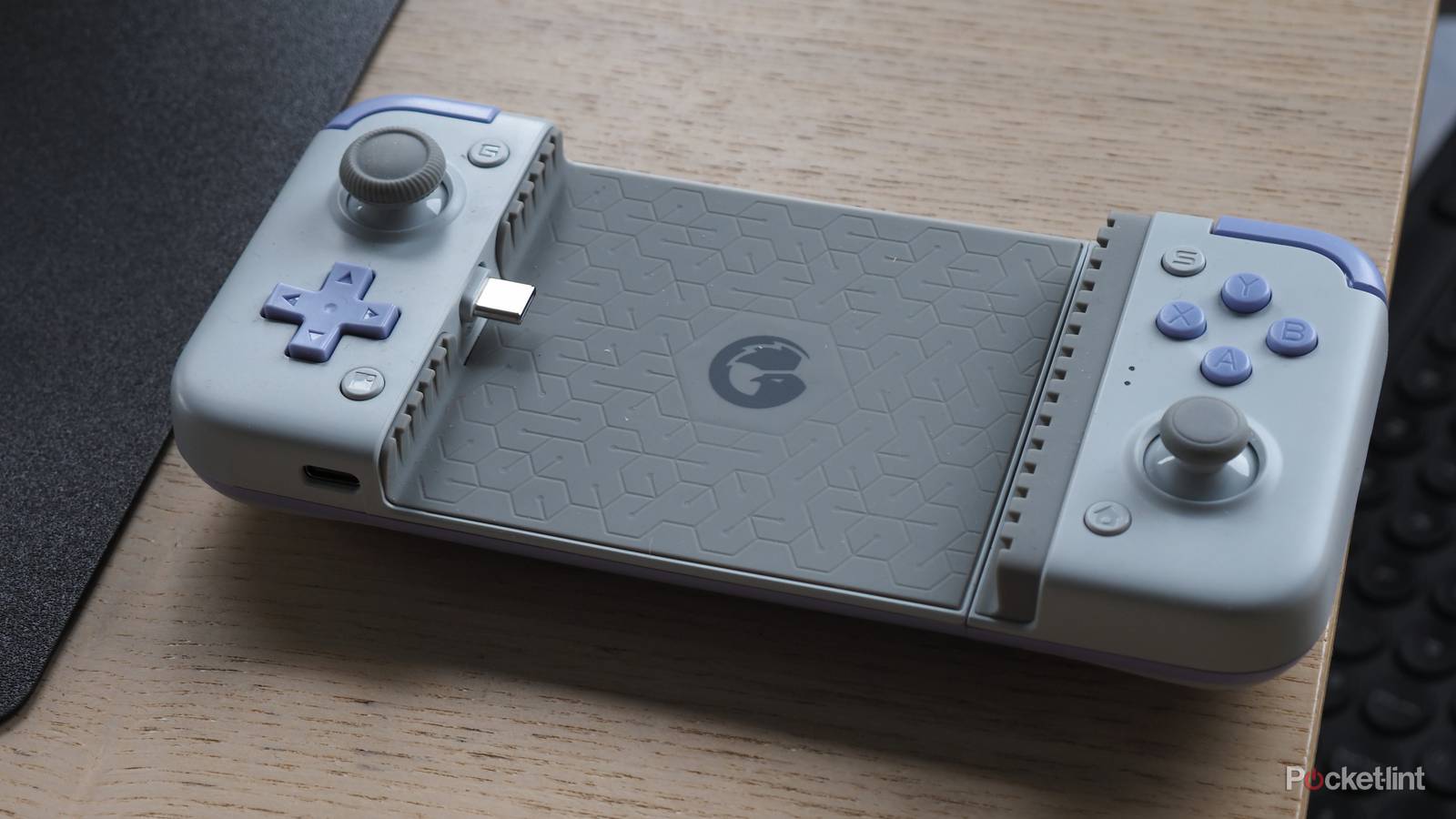 Gaming On-The-Go: Why Mobile Controllers are the New Game Changers