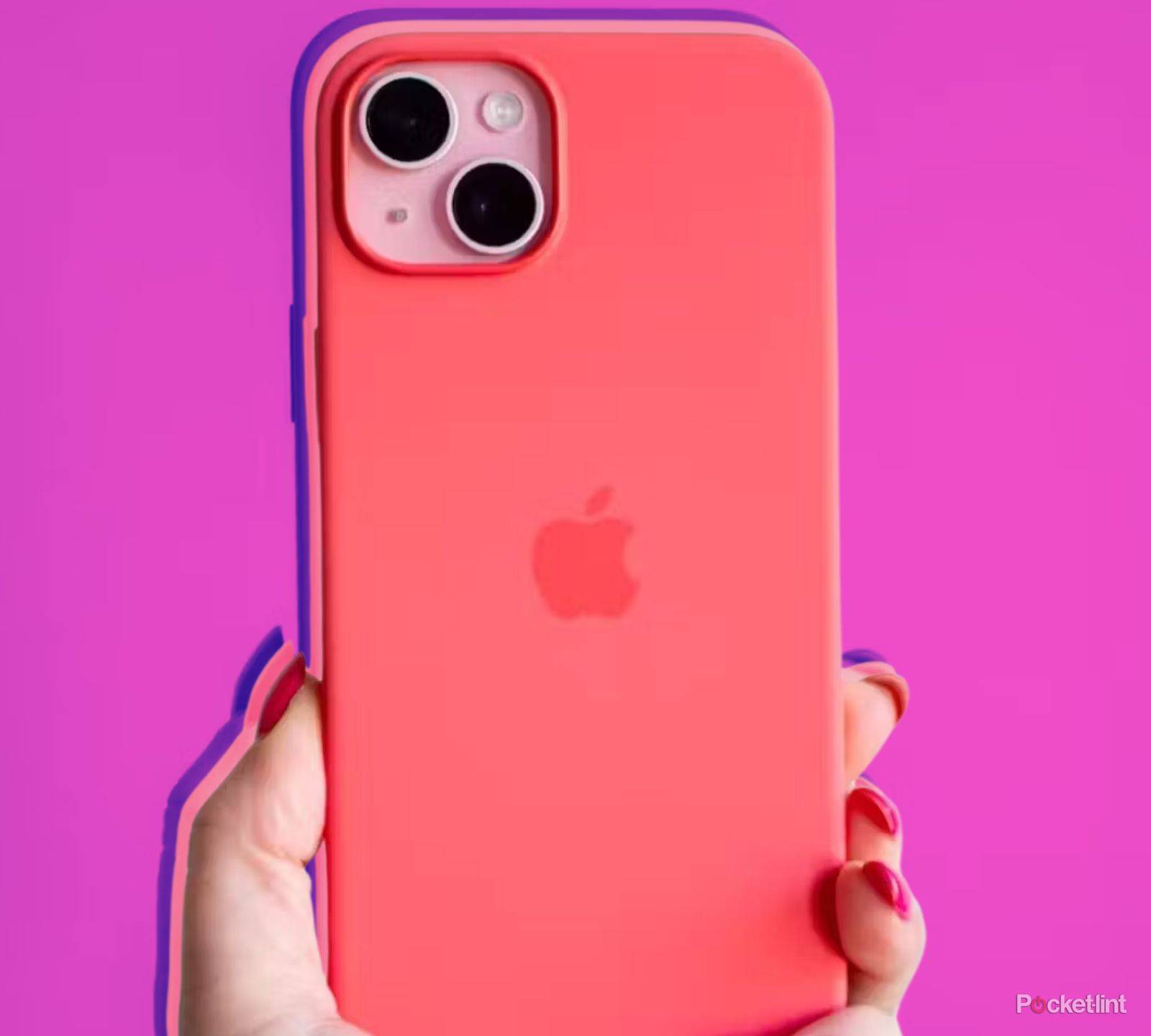 The new age of buying phone cases: Moving from kiosk to click