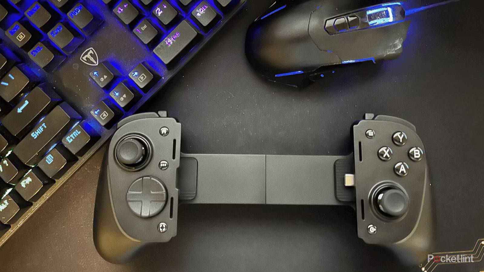 Razer Kishi Ultra review: The best mobile controller you can buy