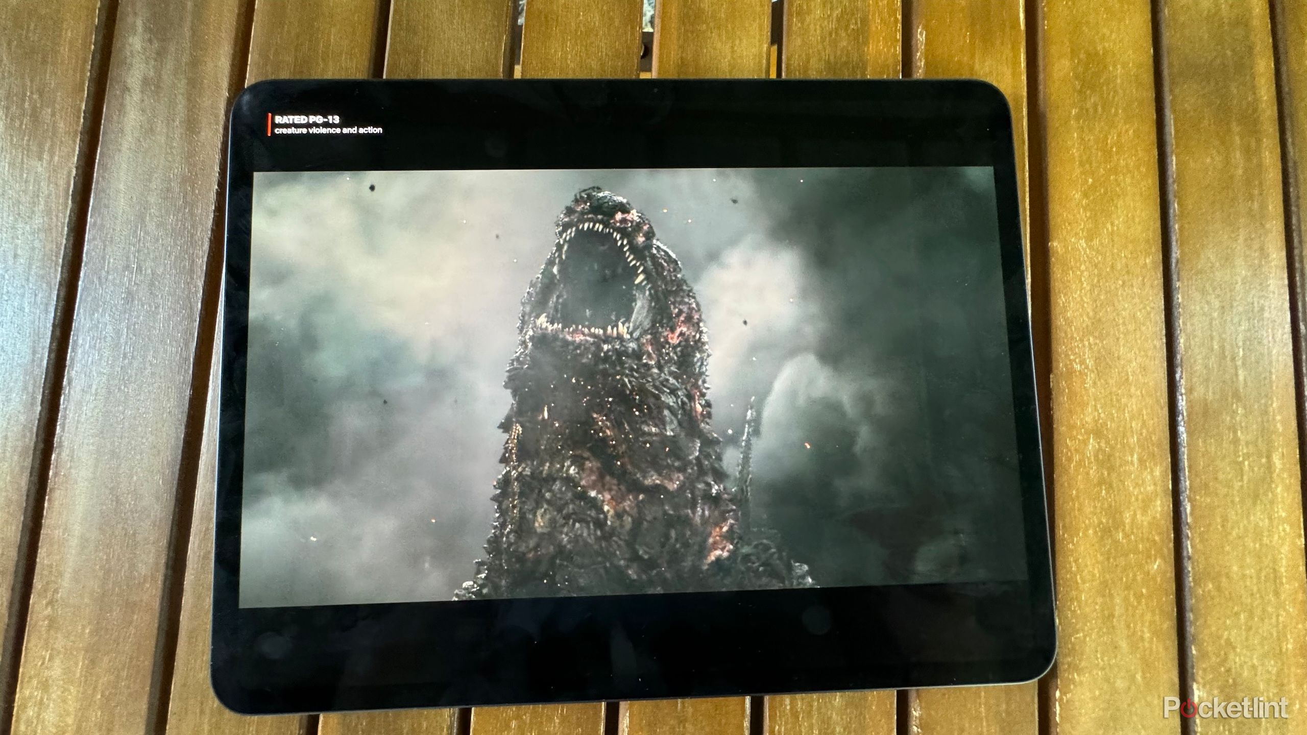 I finally found a way to get a cinematic movie experience on my iPad