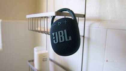 JBL Clip review: I'm attached