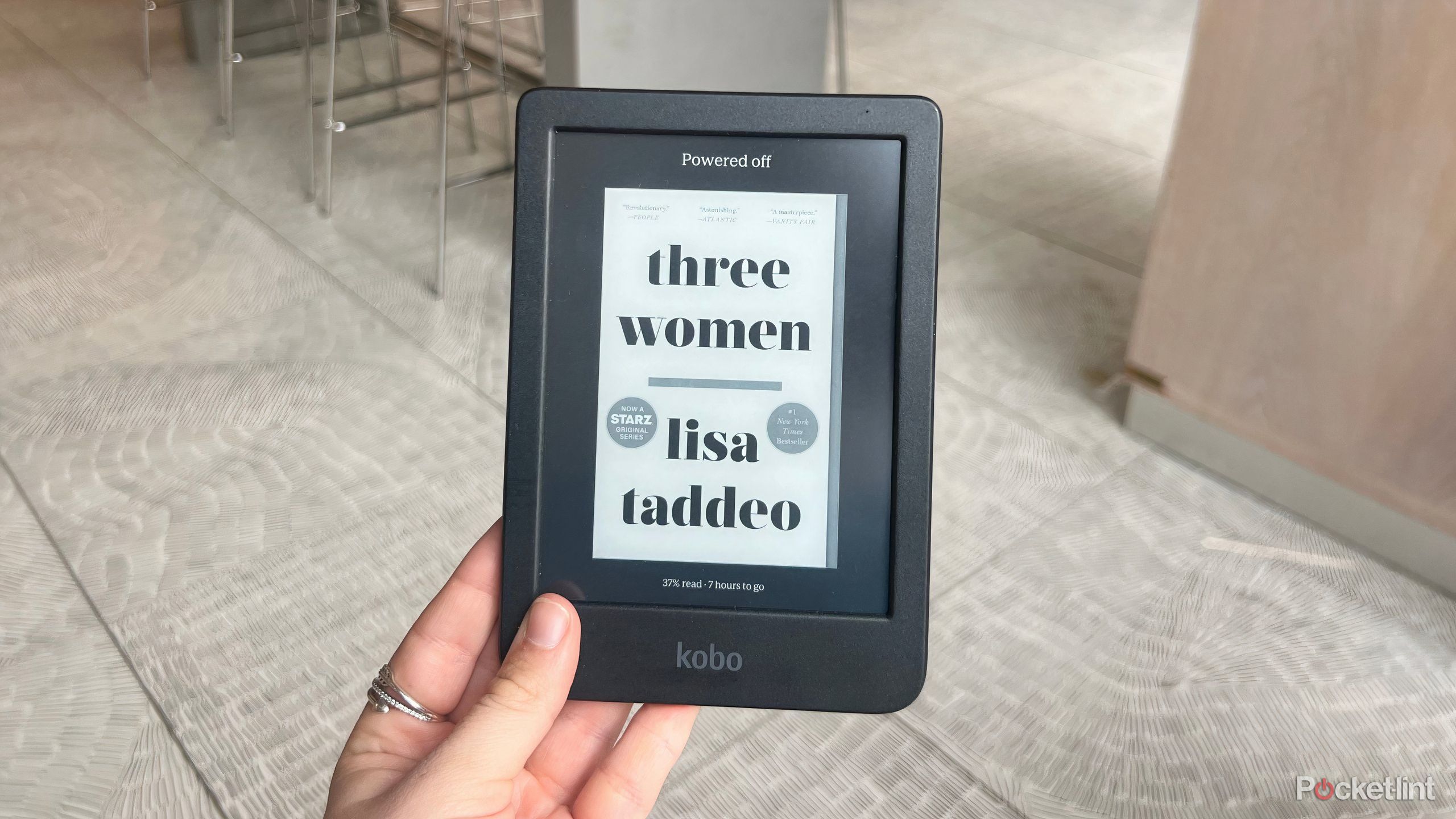 Kobo Clara B&W e-reader review: A portable bookshelf