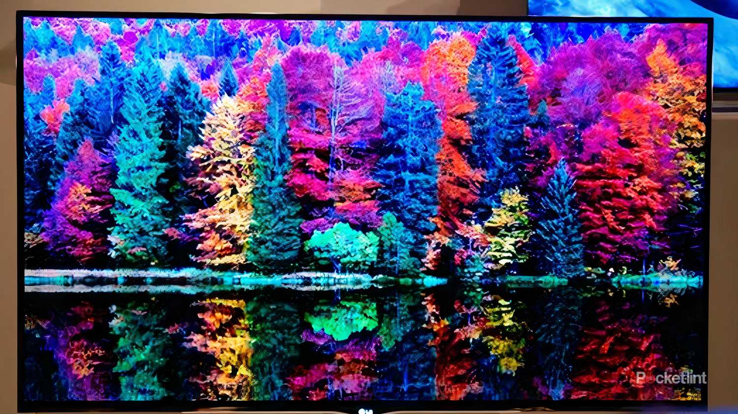 OLED-TV-LG-EM9600-Smart-TV(1)