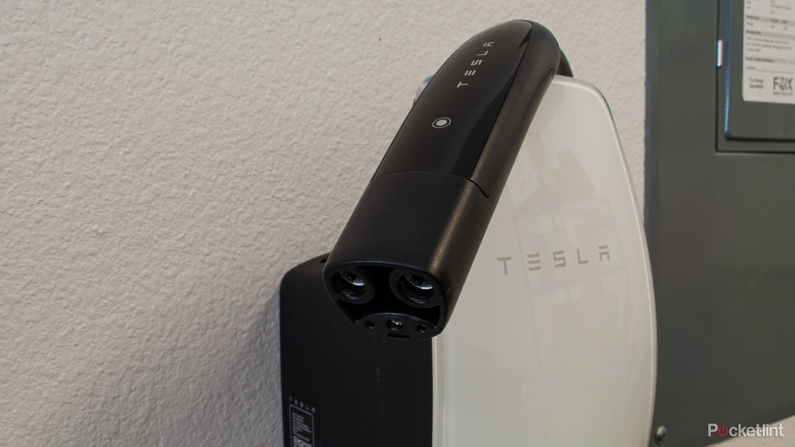 Tesla Universal Wall Connector review: Simply the best