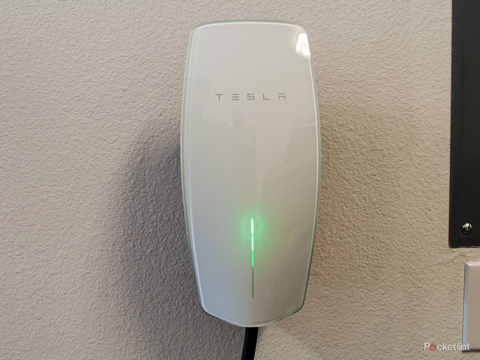 Tesla Universal Wall Connector review: Simply the best