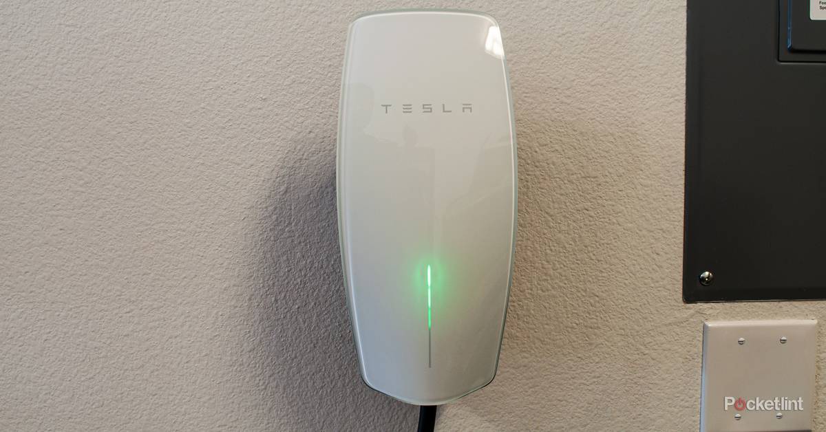 Tesla Universal Wall Connector review: Simply the best