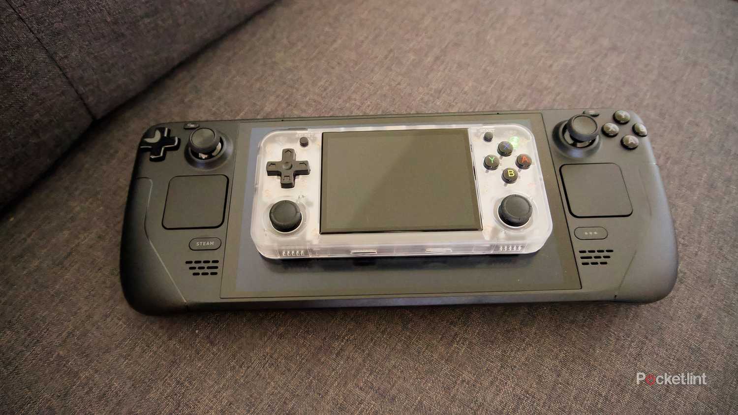 Anbernic RG35XX H review: Your compact Game Boy, PSP, and more Anbernic RG35XX H review: Your compact Game Boy, PSP, and more