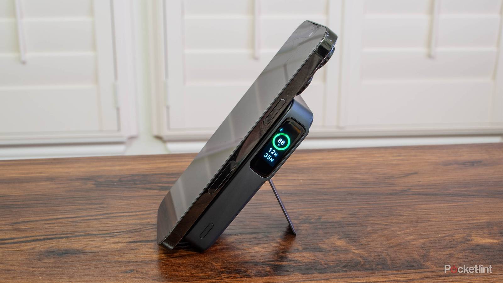 Anker MagGo Power Bank review