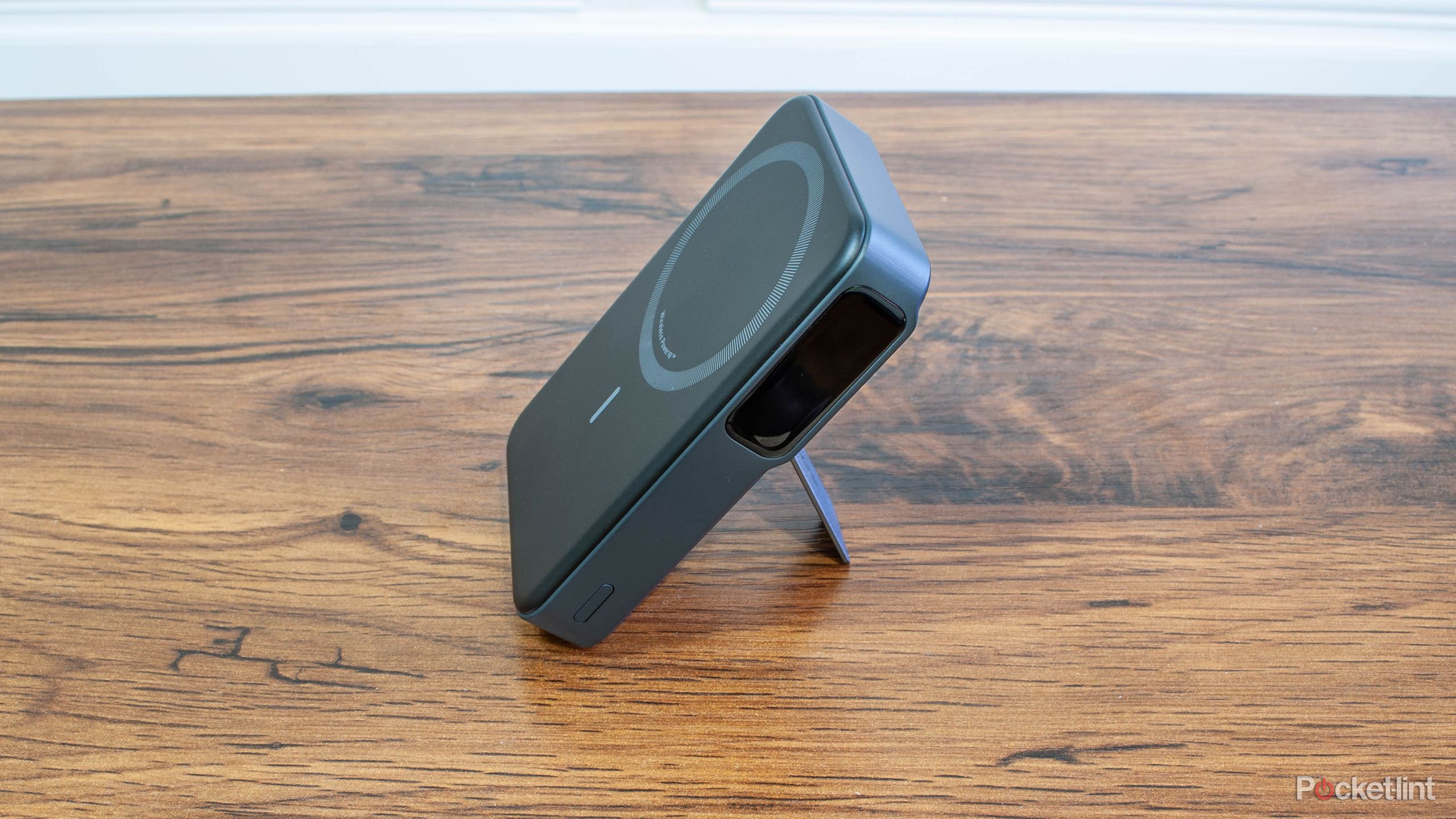 で*ん様 Anker MagGo Power Bank For Apple Wa Anker MagGo 10000mAh Black Power Bank with LED Screen