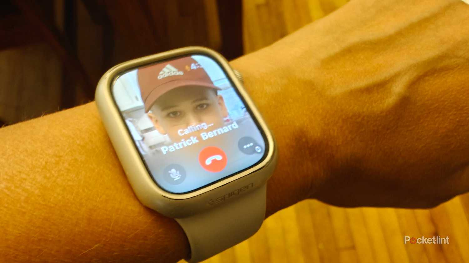 How to make phone calls on Apple Watch