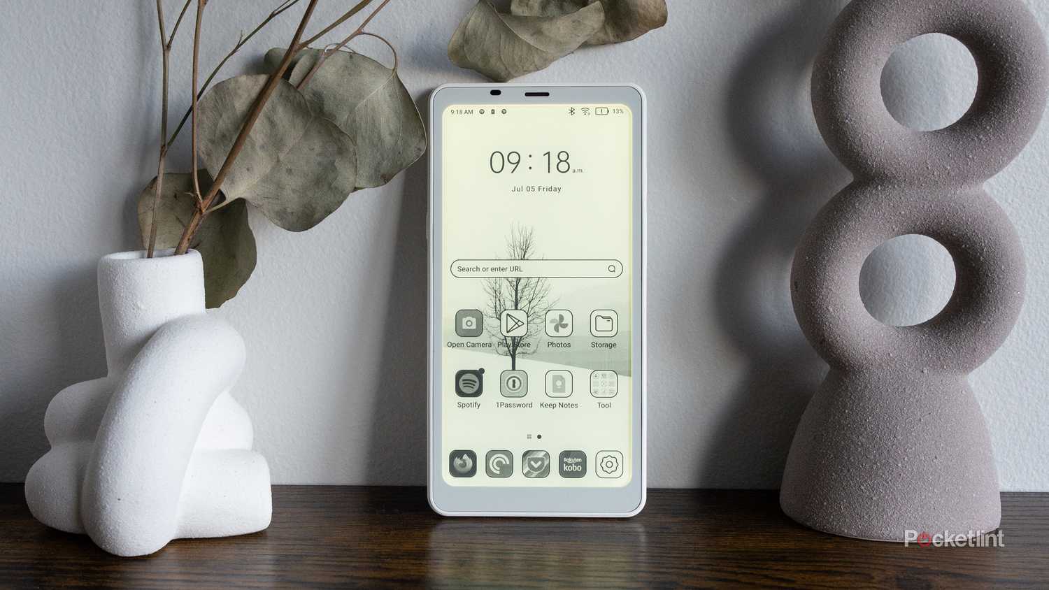 The Boox Palma against a wall