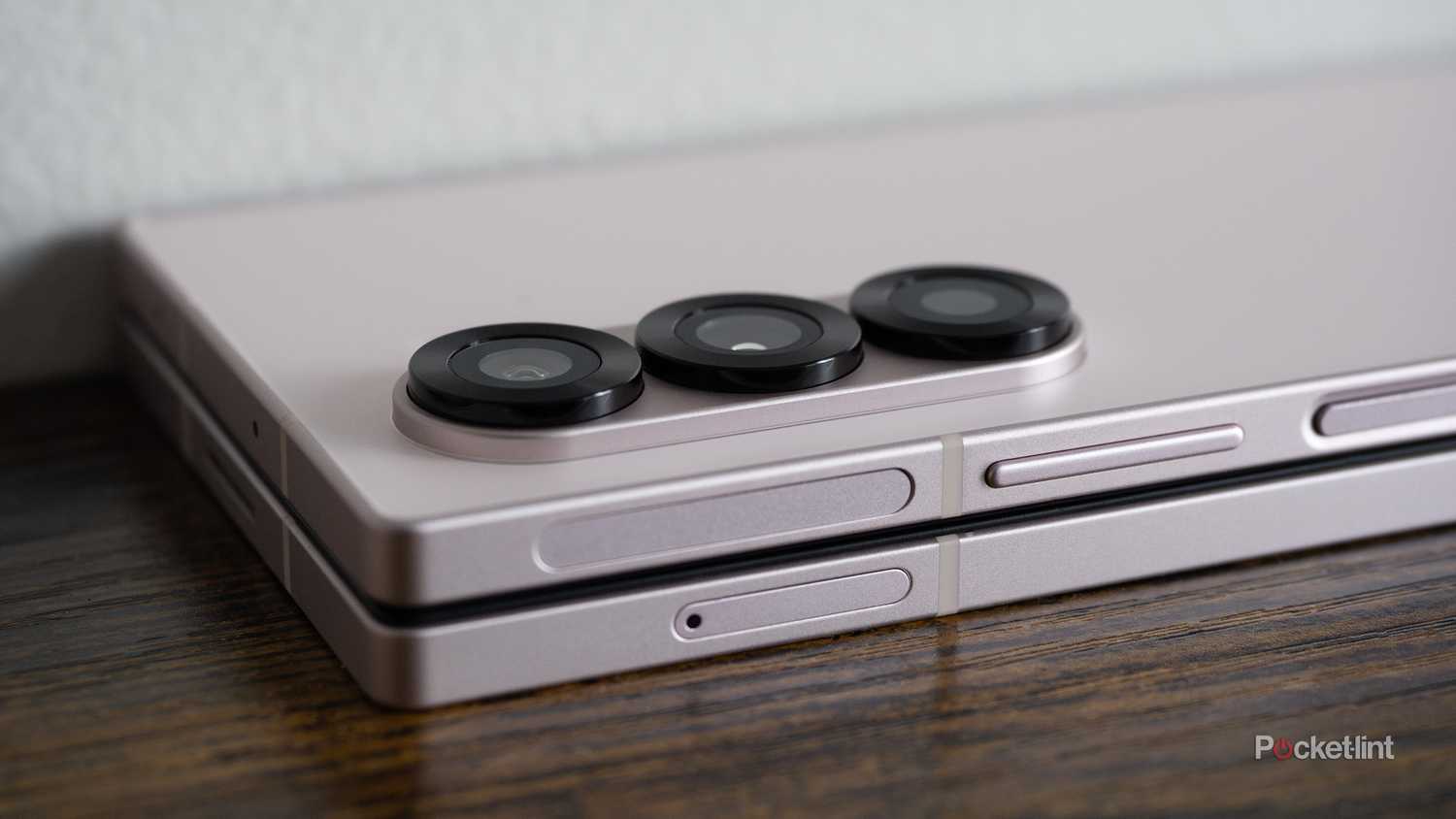 Galaxy Fold 6 camera lens.