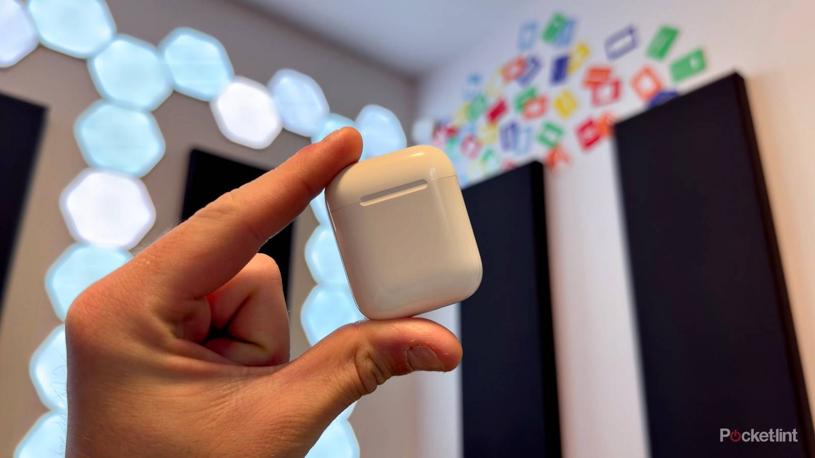 2nd generation AirPods: Underused tricks - Main Image