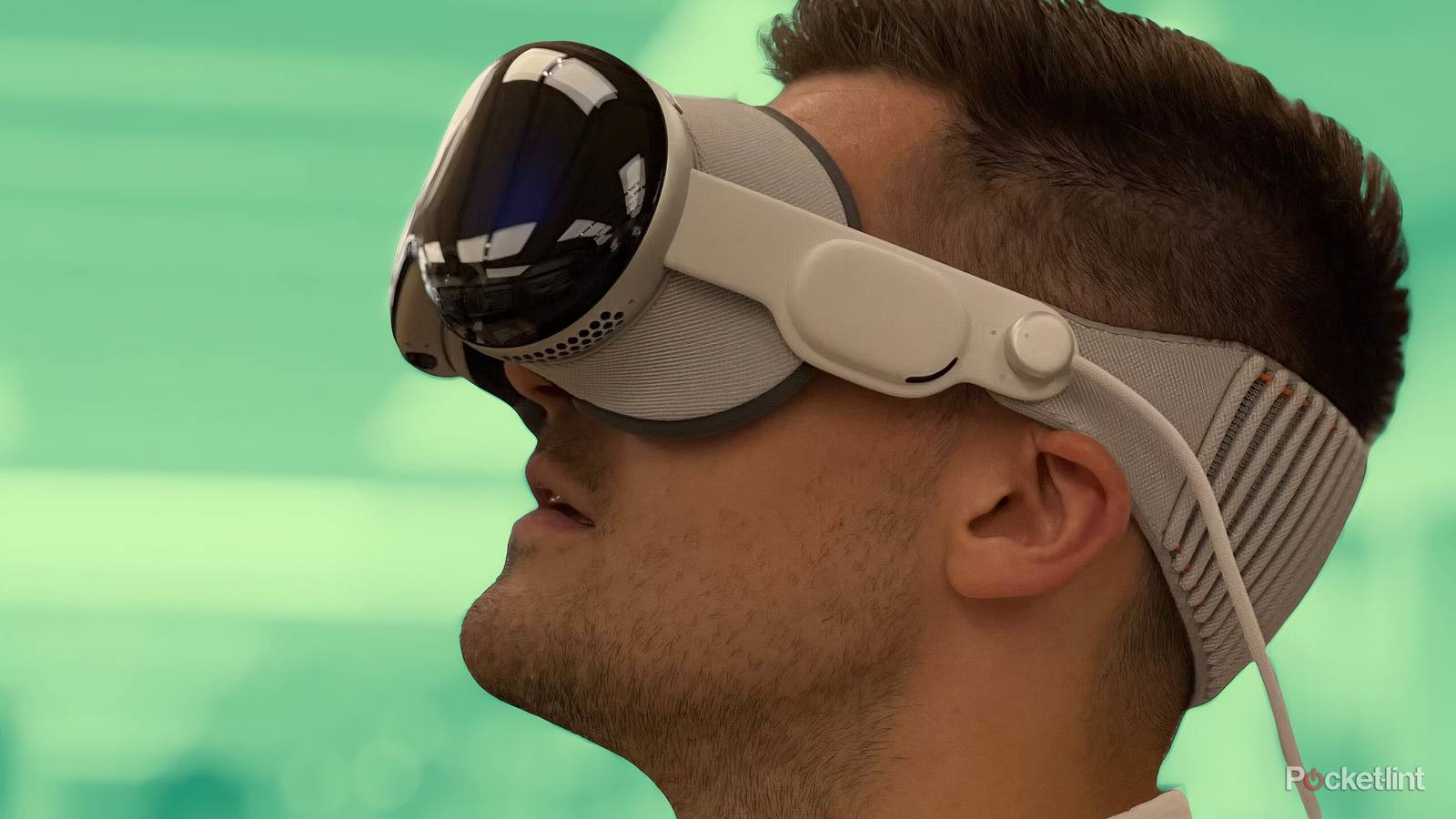 Microsoft may be working on its answer to the Vision Pro Microsoft may be working on its answer to the Vision Pro