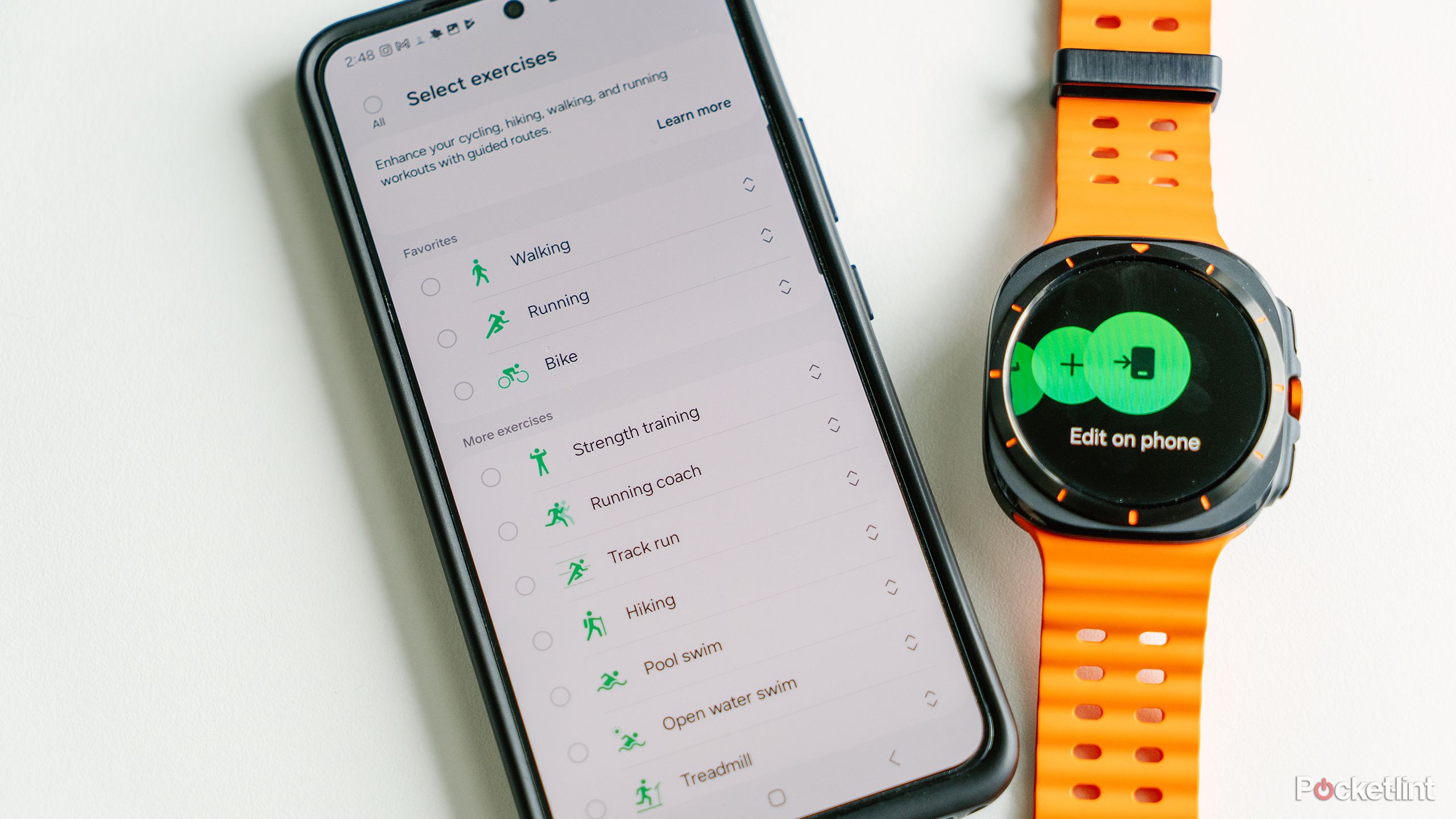 Apple Watch Ultra Samsung Galaxy Watch Ultra