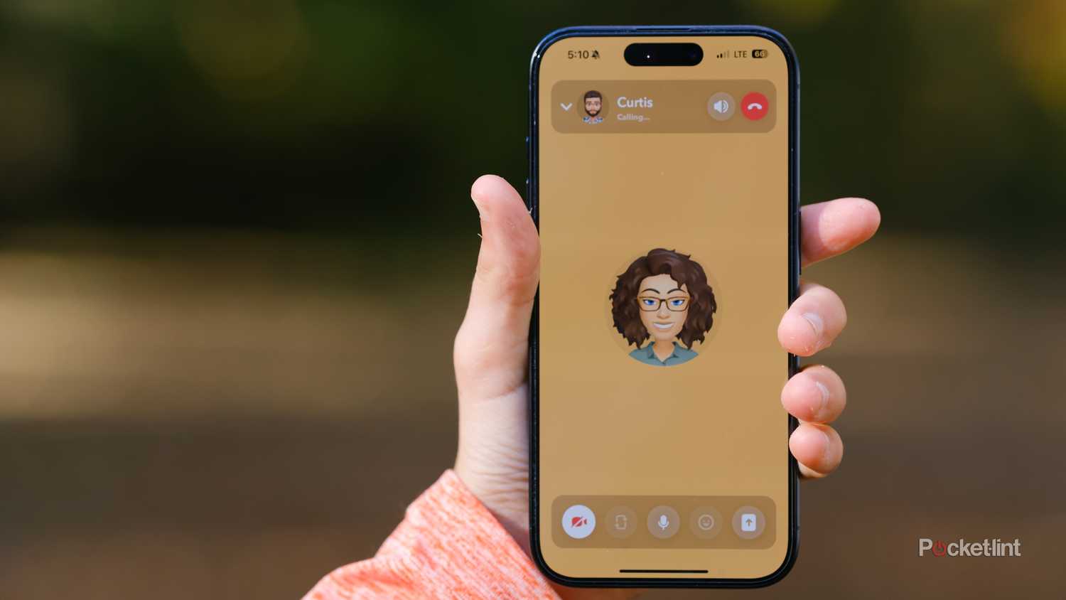 Illustration of Finding Friends Without Relying On Phone