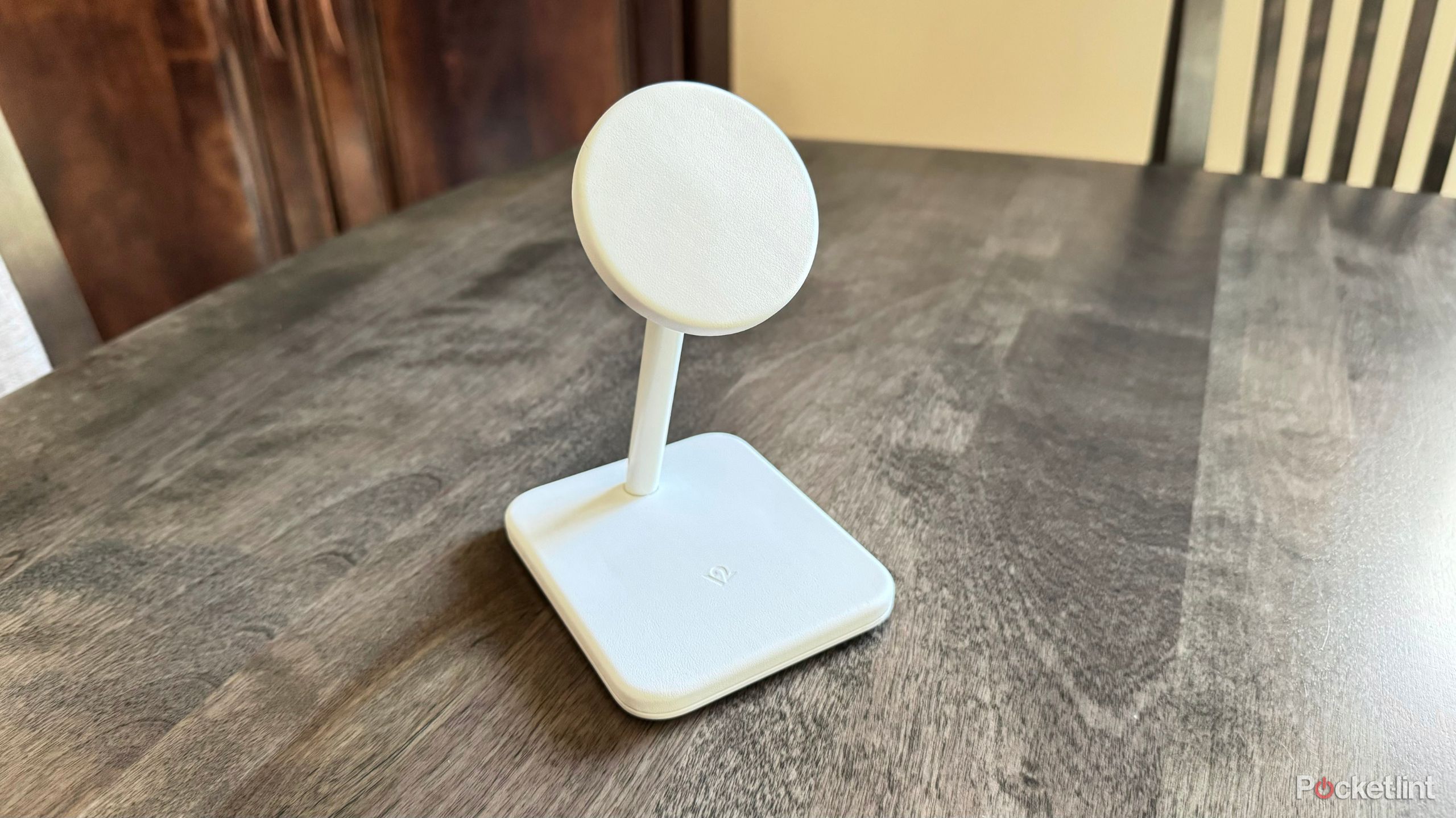 The Twelve South HiRise 2 Deluxe review: more than just a Qi2 charger