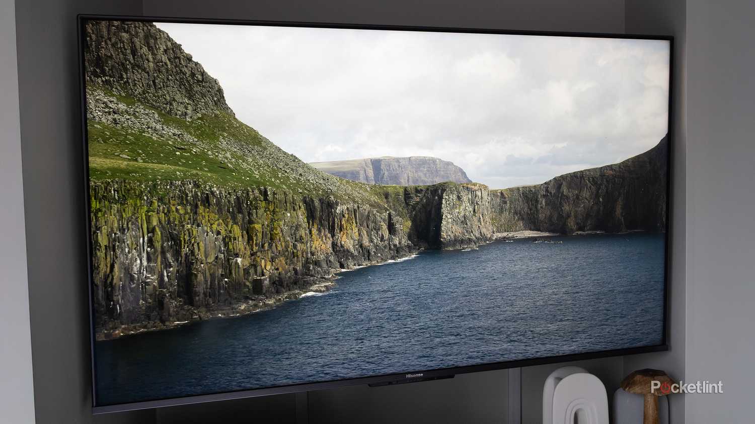 An Apple TV screensaver on a Hisense TV.