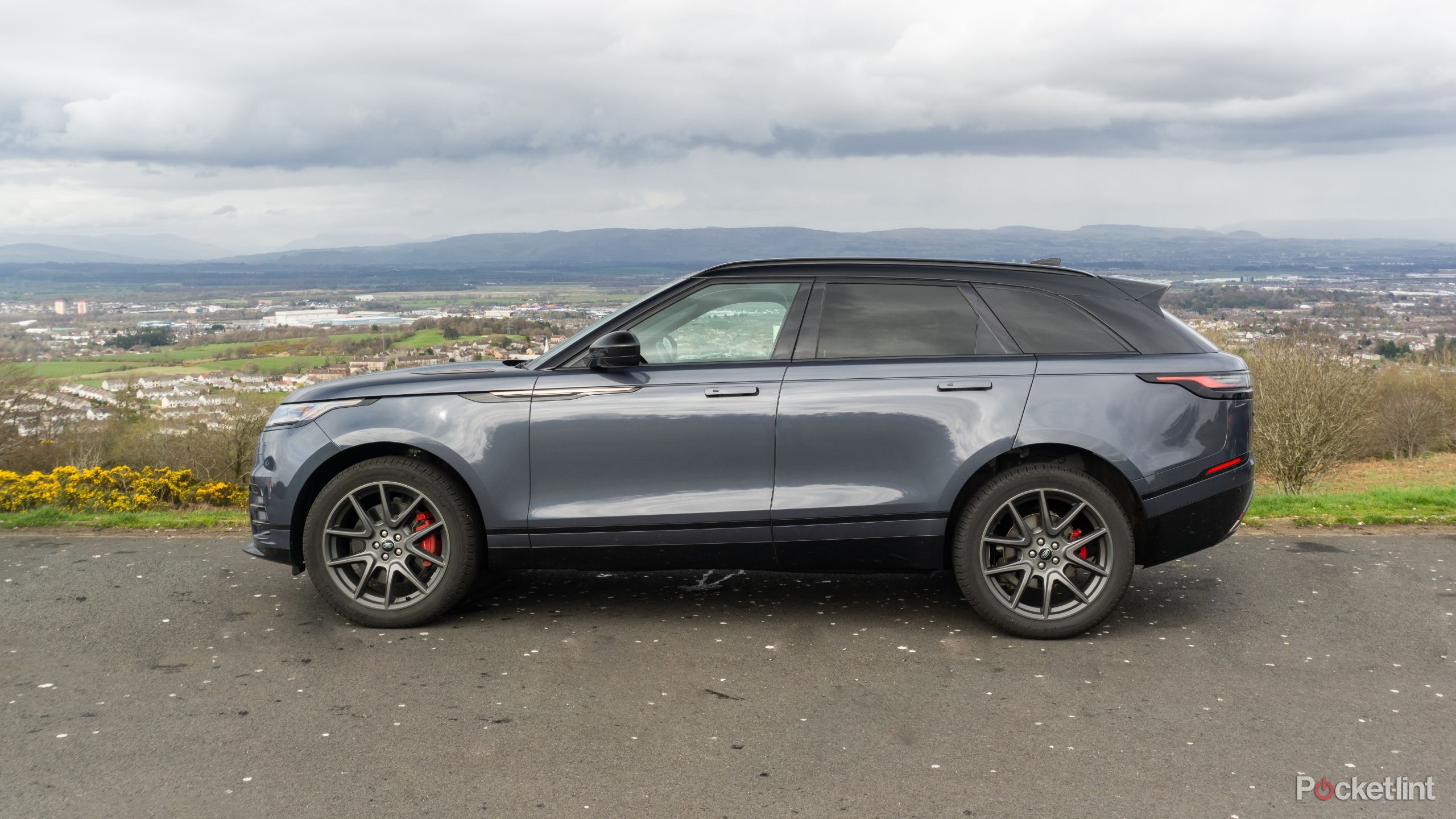 The Range Rover Velar is a stylish SUV, but it's not worthy of the badge
