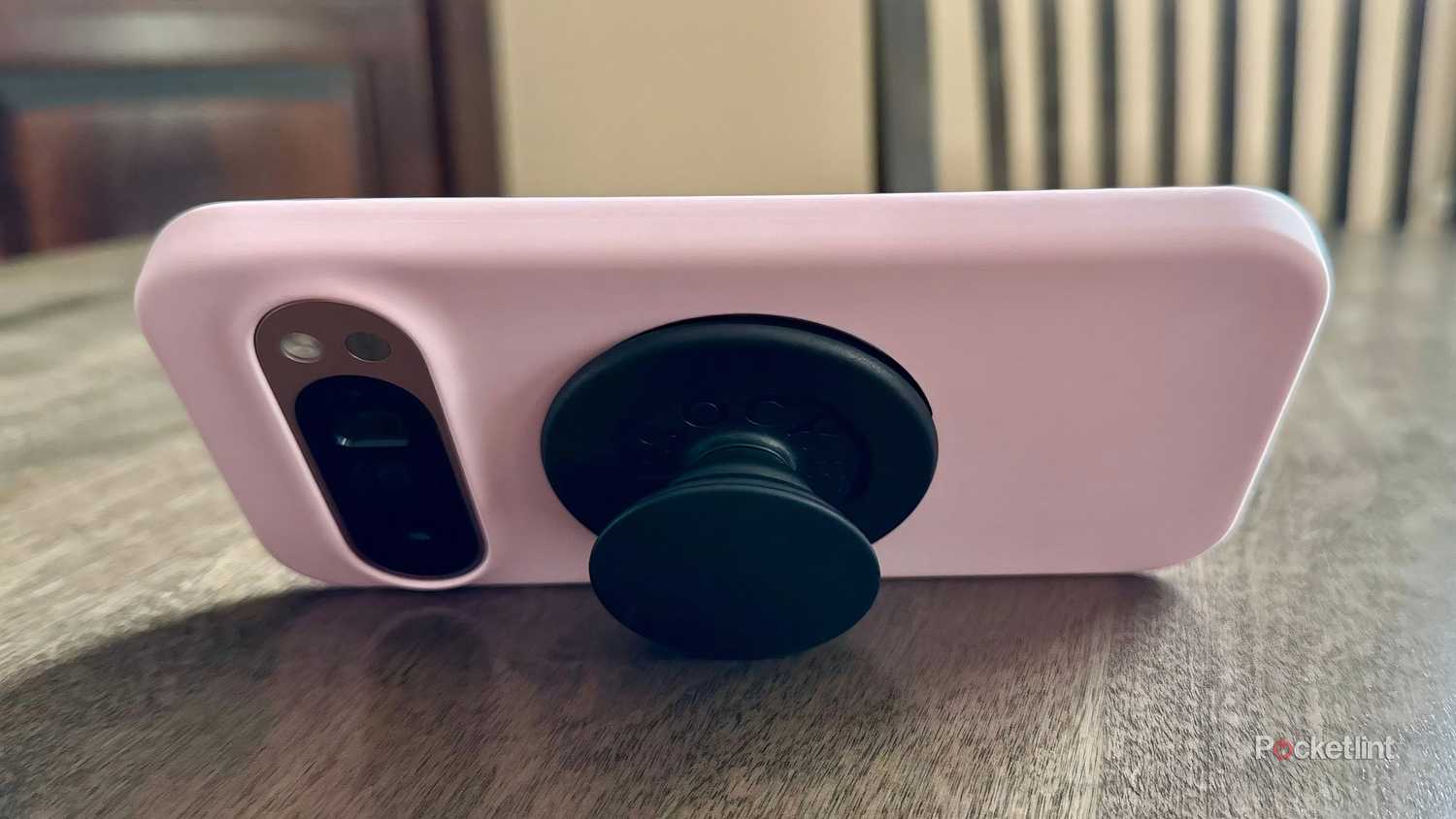 Google Pixel 9 Pro MagSafe adapter 3