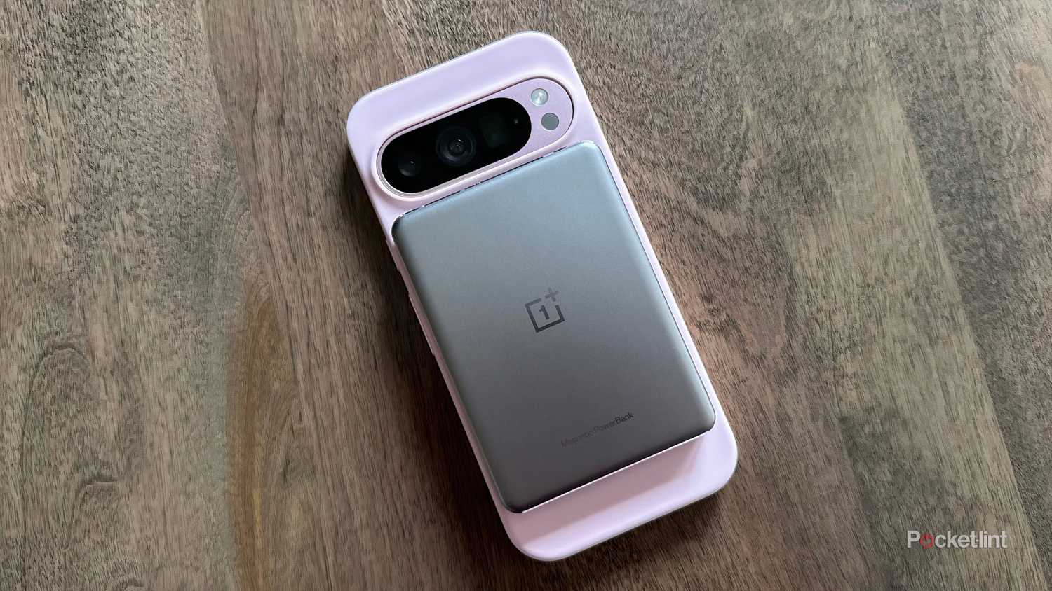 Google Pixel 9 Pro MagSafe adapter 4