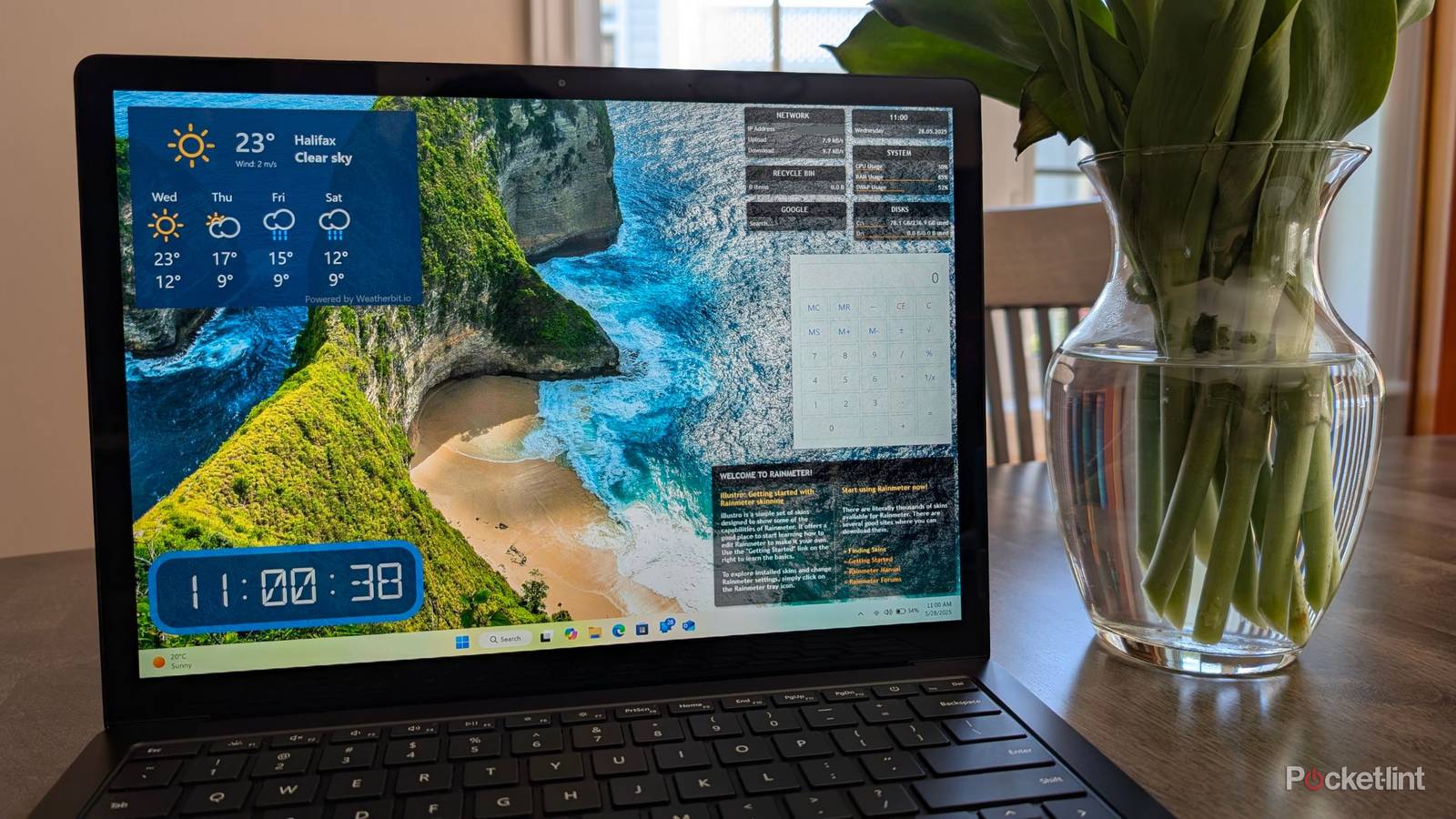 6 apps I use to bring widgets to my Windows 11 desktop