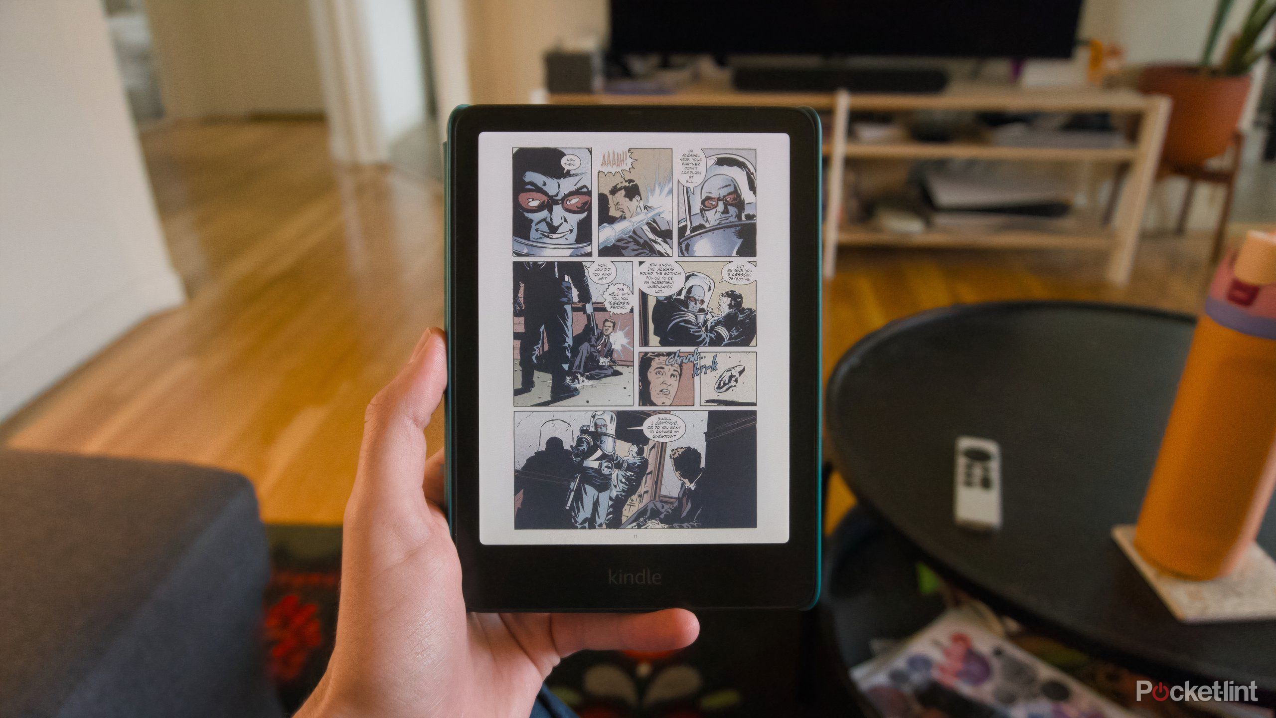 Reading an issue of Batman on a Kindle Colorsoft.