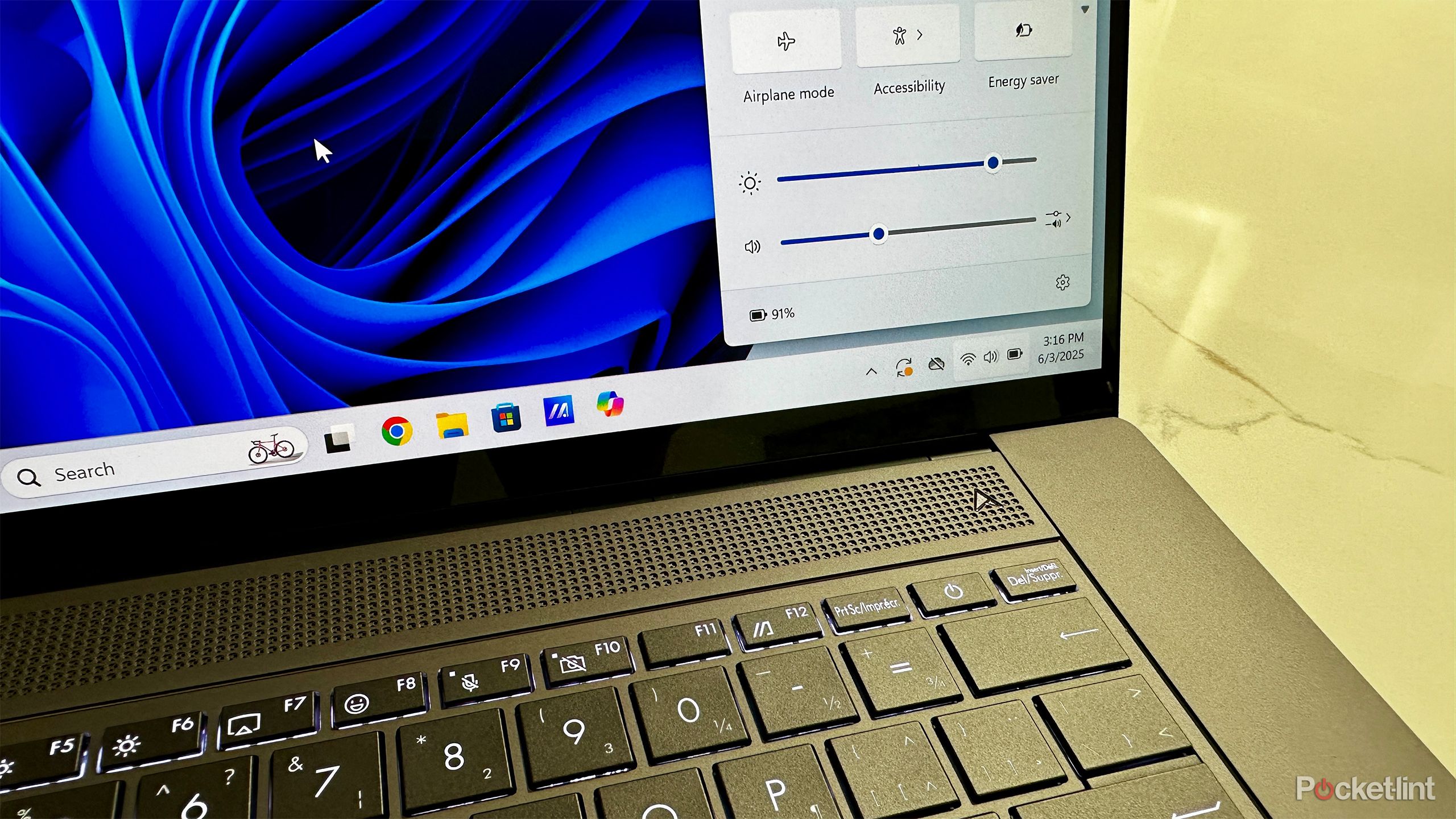 最新Windows11 25H2 Let's note Core i7 最新Windows11 25H2 Let's note Core i7