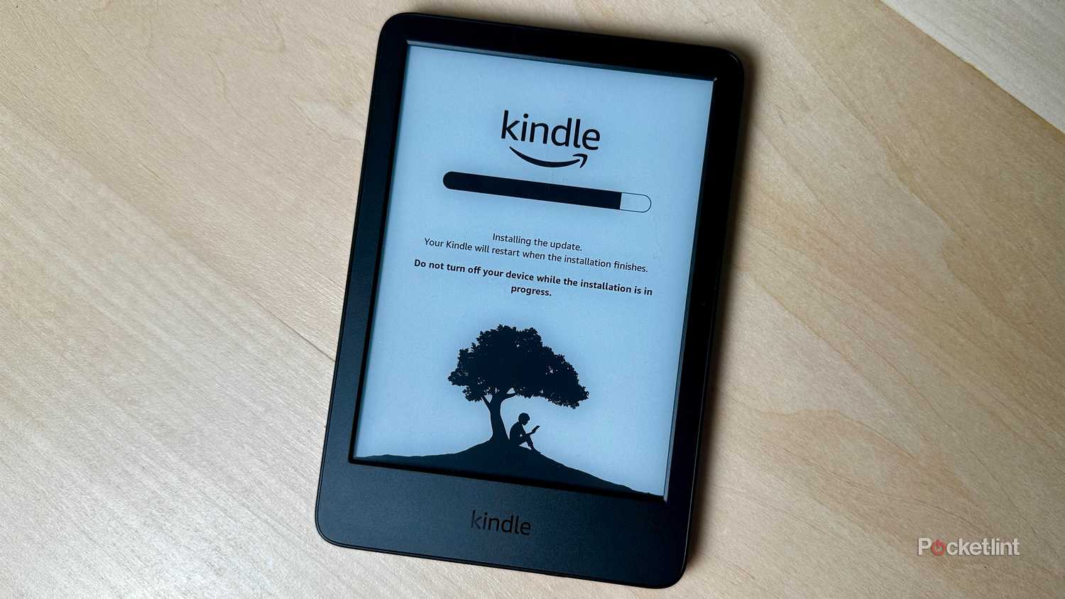 Kindle e-reader installing software update.