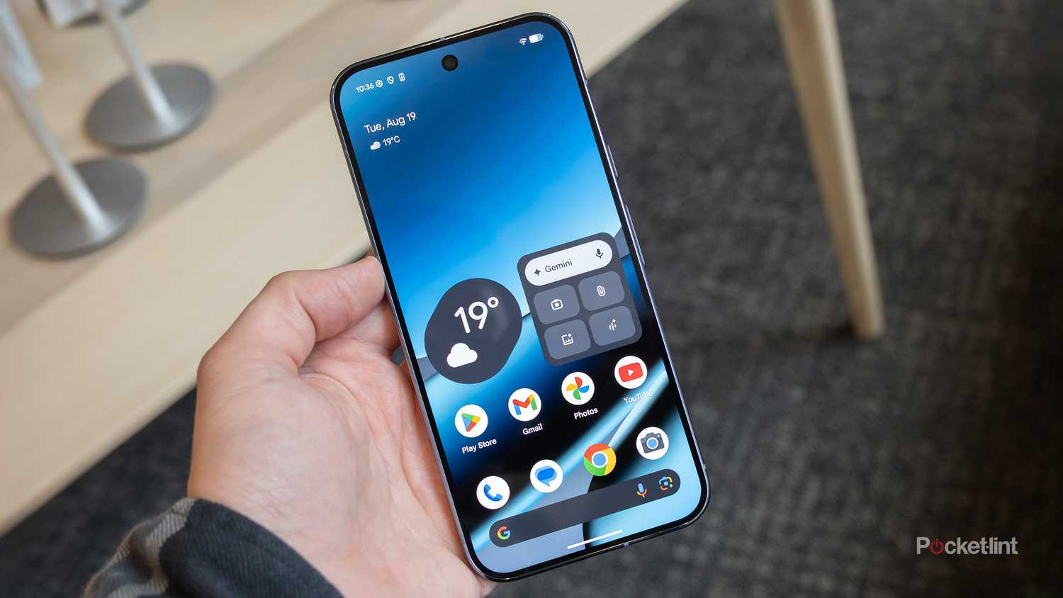 pixel-10-front-screen