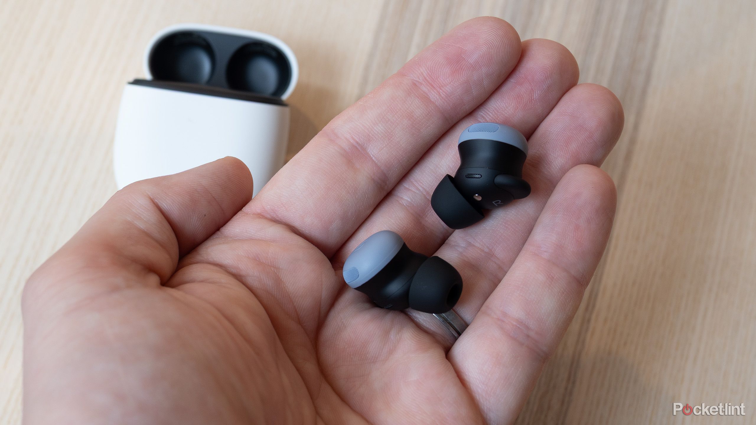 Google introduces $130 Pixel Buds 2a, now with noise-canceling power