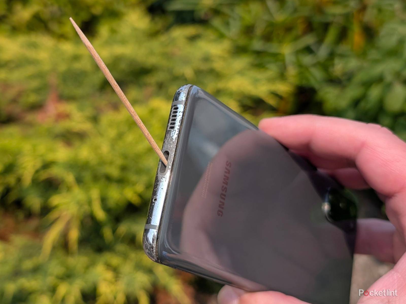 USB-C port cleaning compressed air toothpick