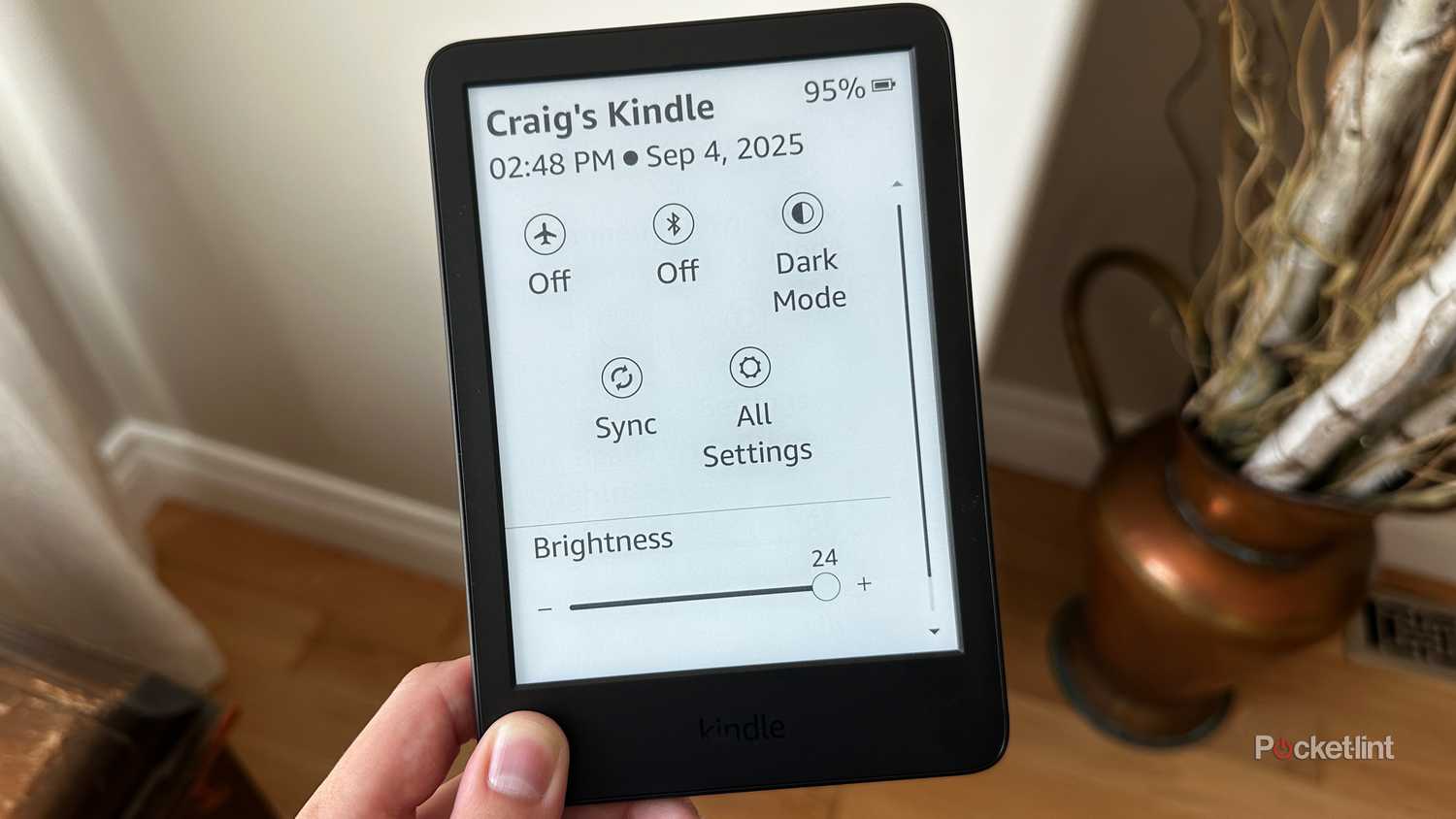 Kindle larger quicker settings menu.