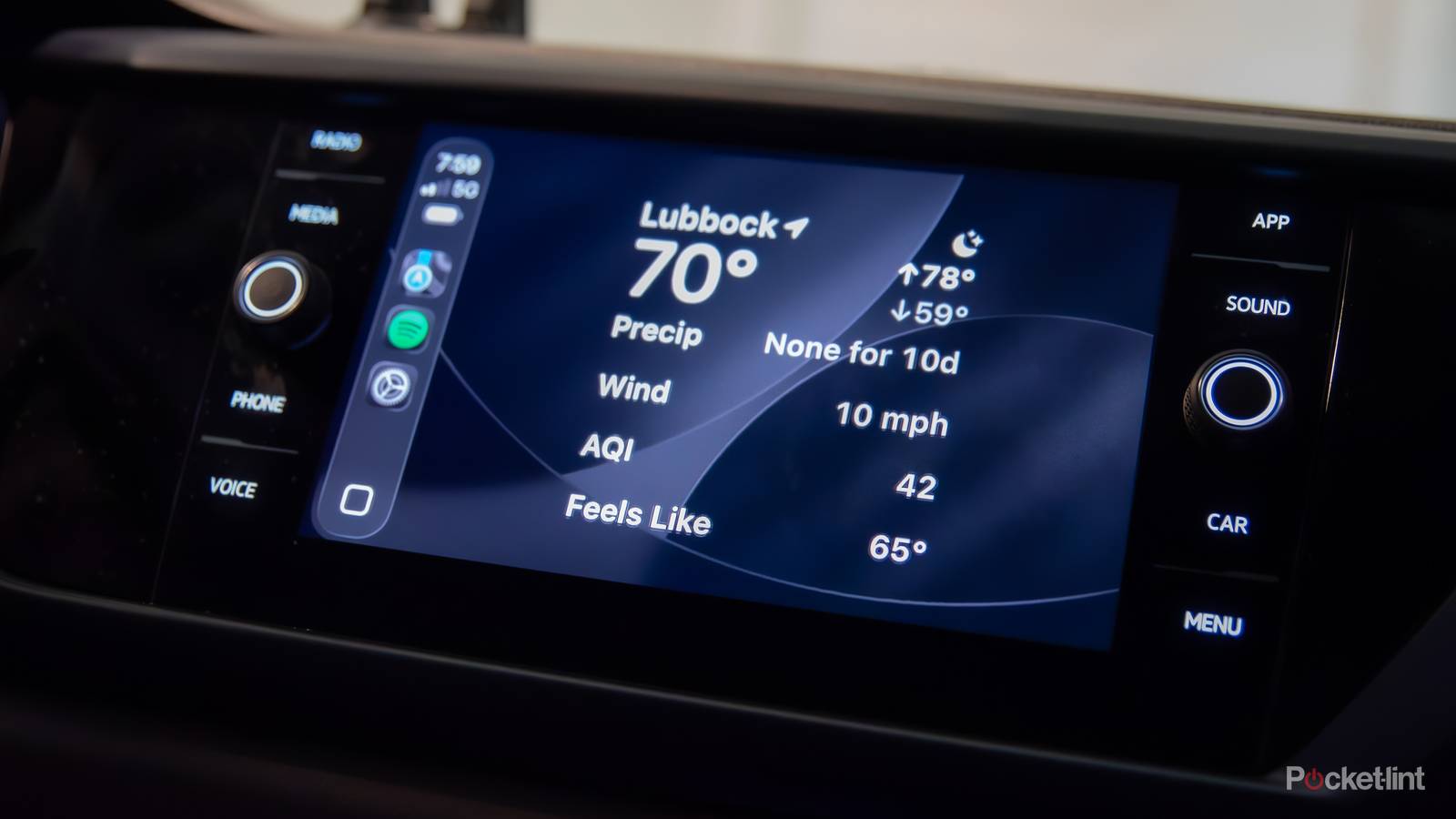 Apple CarPlay just quietly rolled out a game-changing new feature