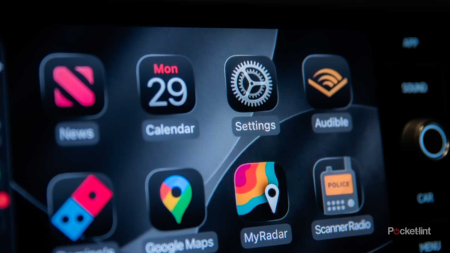 A still photo looking at the CarPlay iOS 26 settings logo. 
