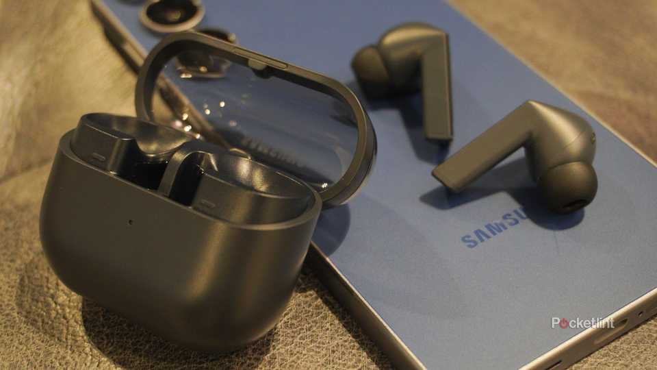 Galaxy-Buds-3-FE-3-1